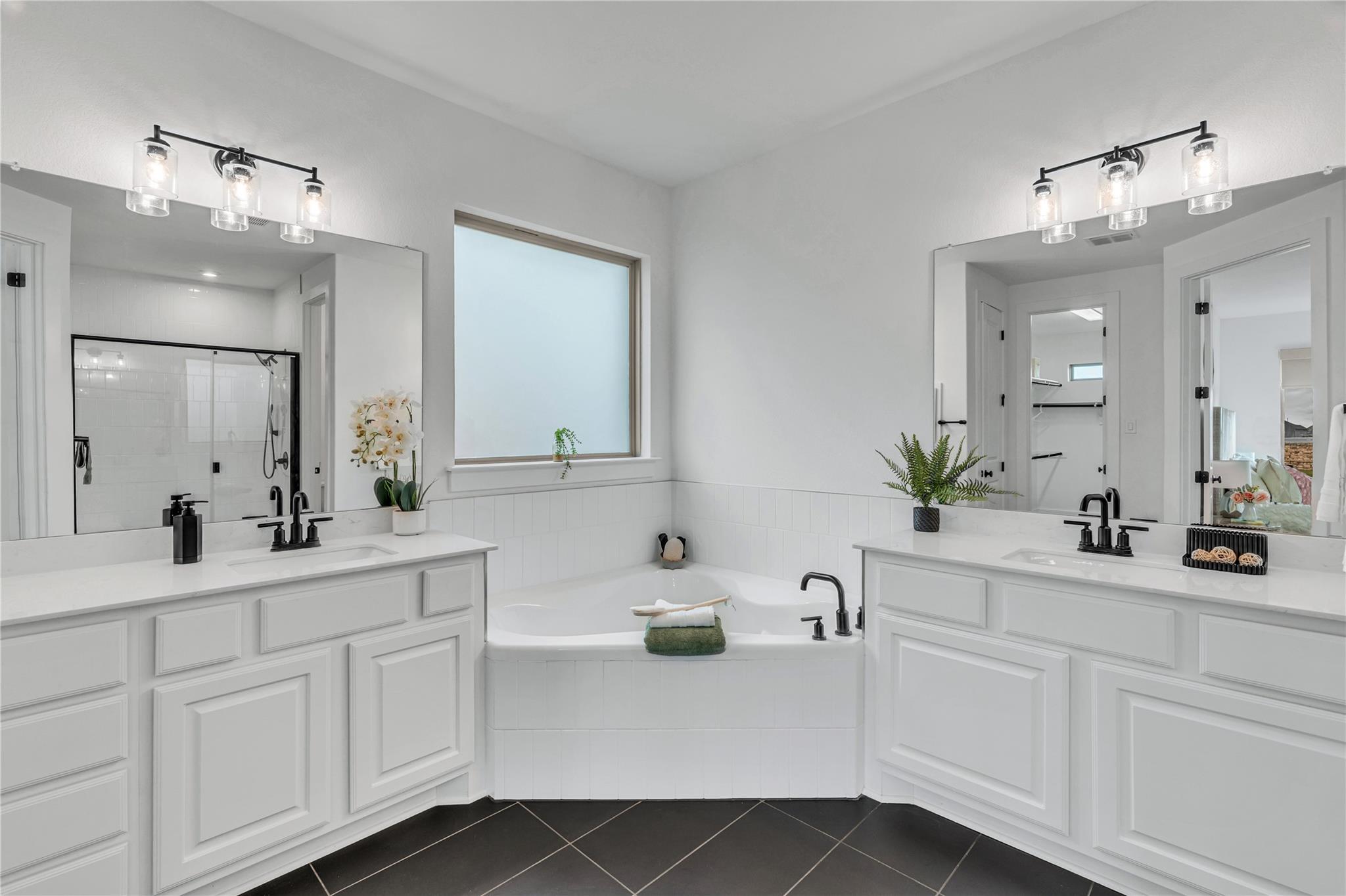 404 Hollister Dr, Liberty Hill, TX 78642