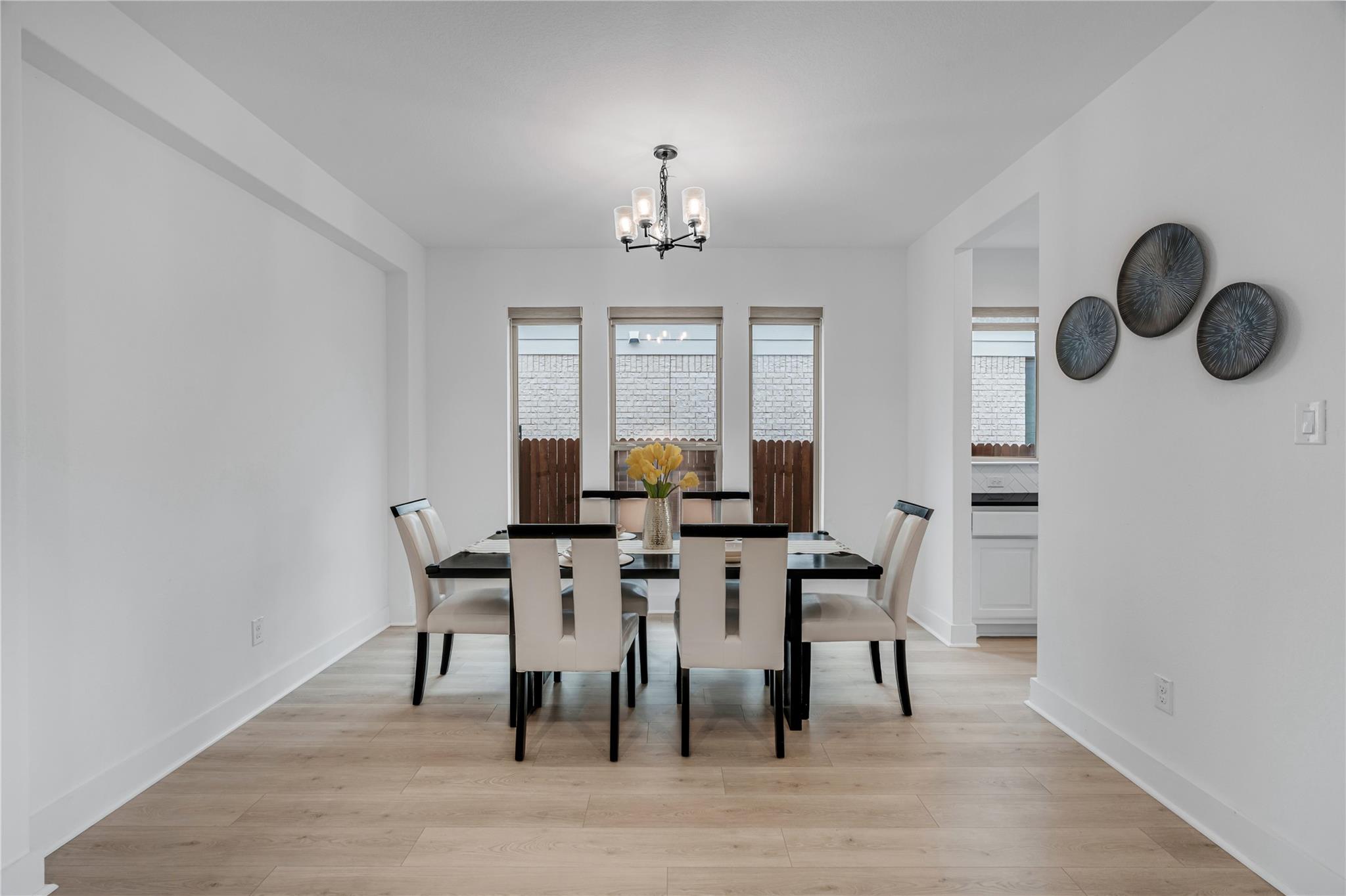 404 Hollister Dr, Liberty Hill, TX 78642