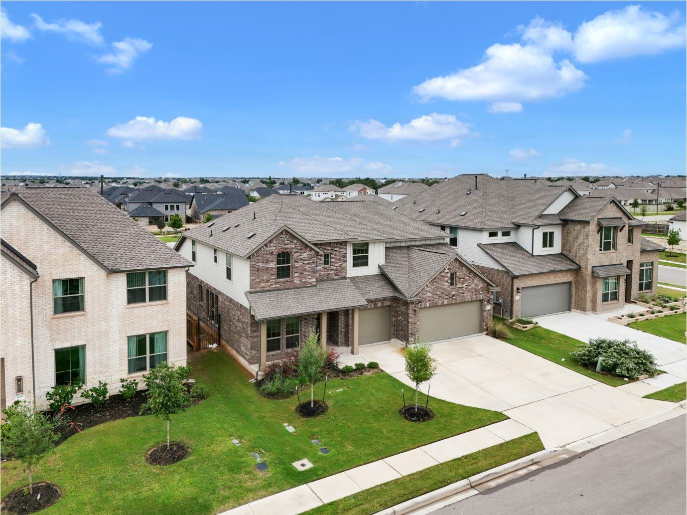 404 Hollister Dr, Liberty Hill, TX 78642
