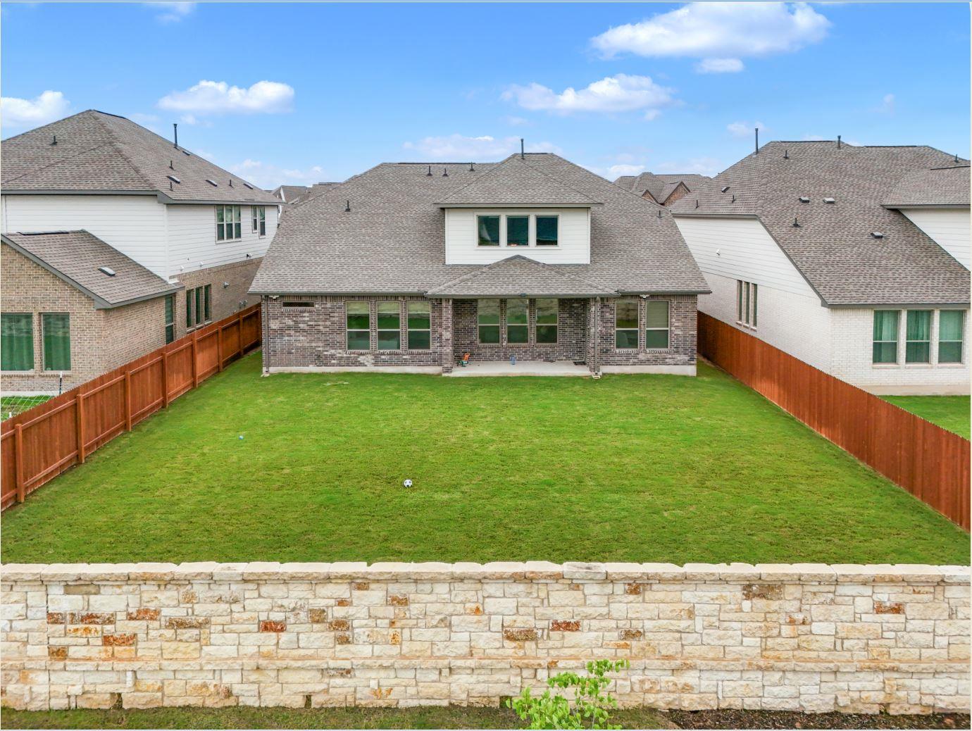 404 Hollister Dr, Liberty Hill, TX 78642
