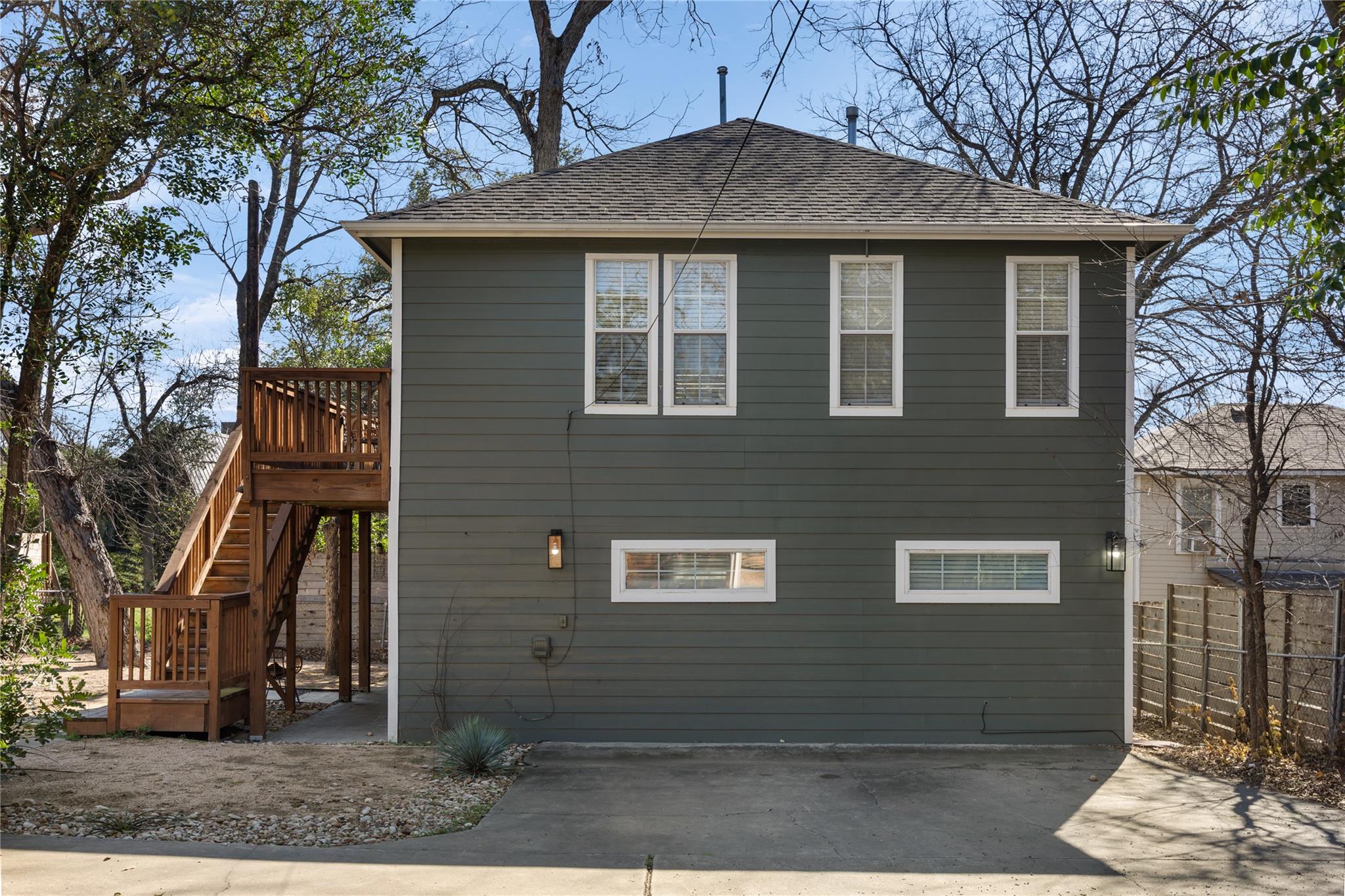 2109 Brackenridge St # A, Austin, TX 78704