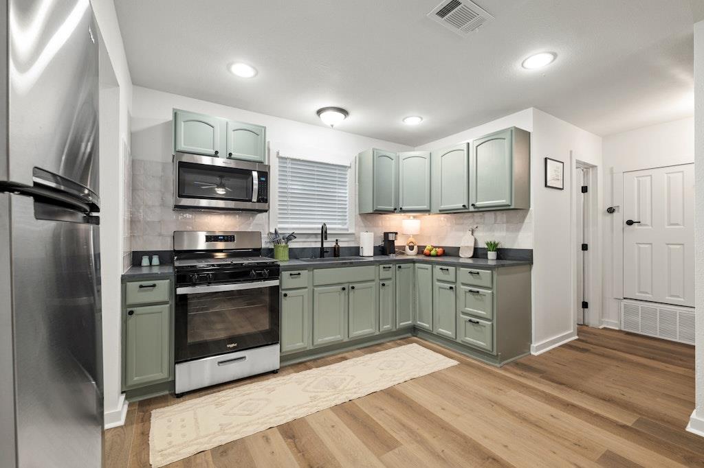 2109 Brackenridge St # A, Austin, TX 78704