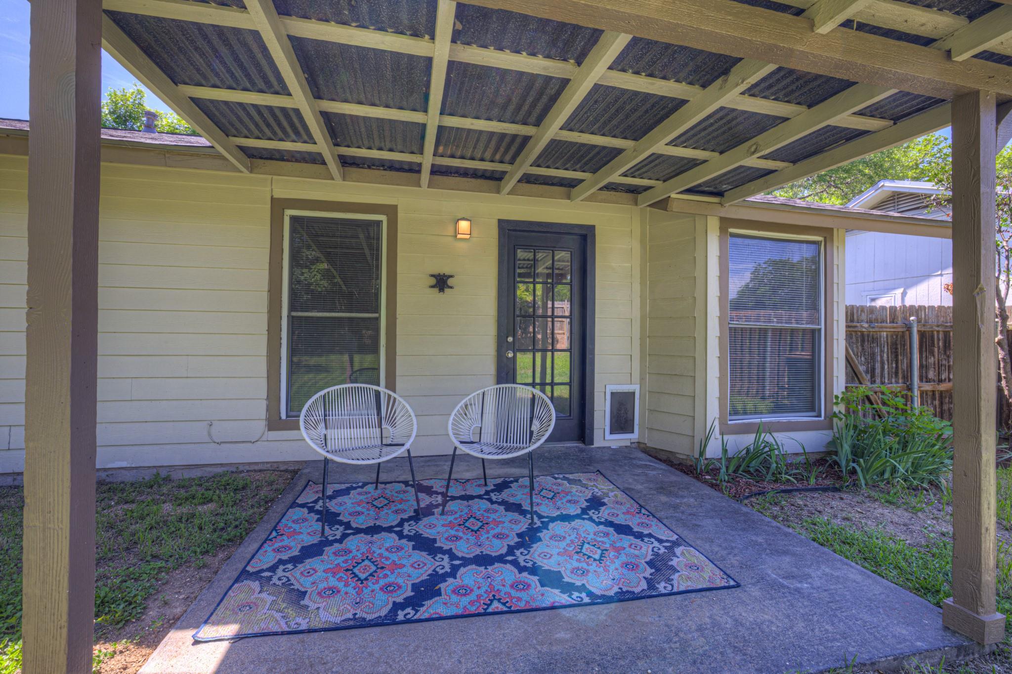 1917 Castle Gate Cir, San Marcos, TX 78666