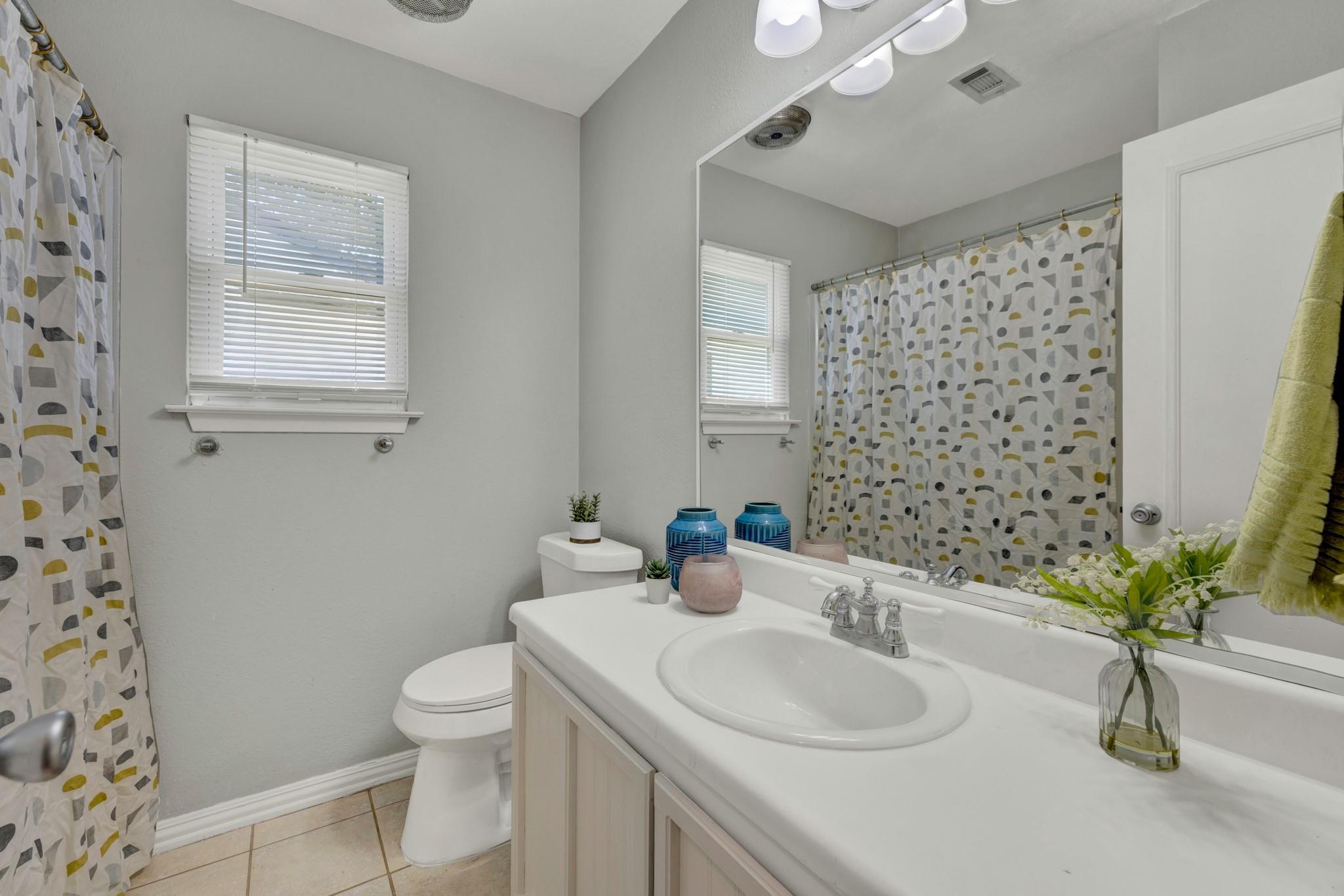 1917 Castle Gate Cir, San Marcos, TX 78666