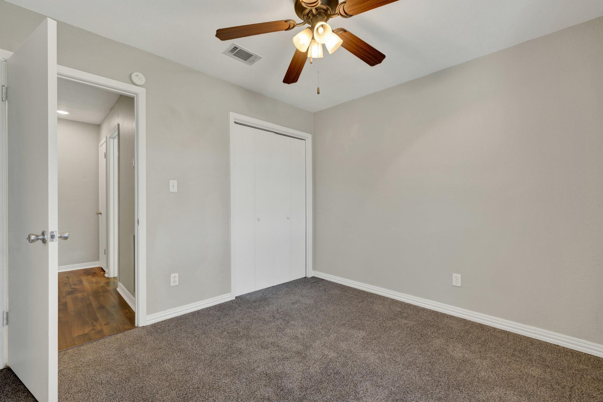 1917 Castle Gate Cir, San Marcos, TX 78666