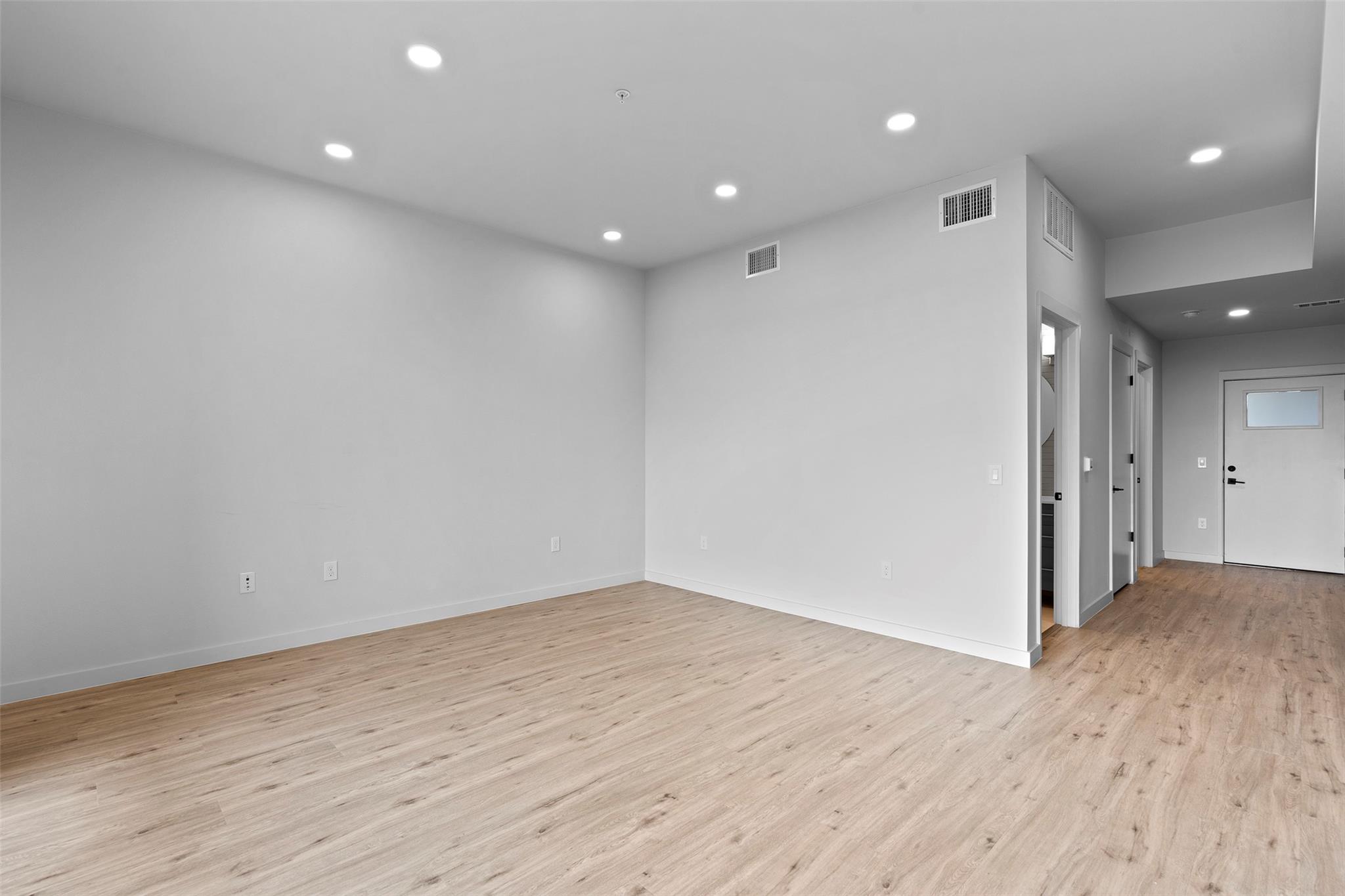 4004 Banister Ln # 309, Austin, TX 78704