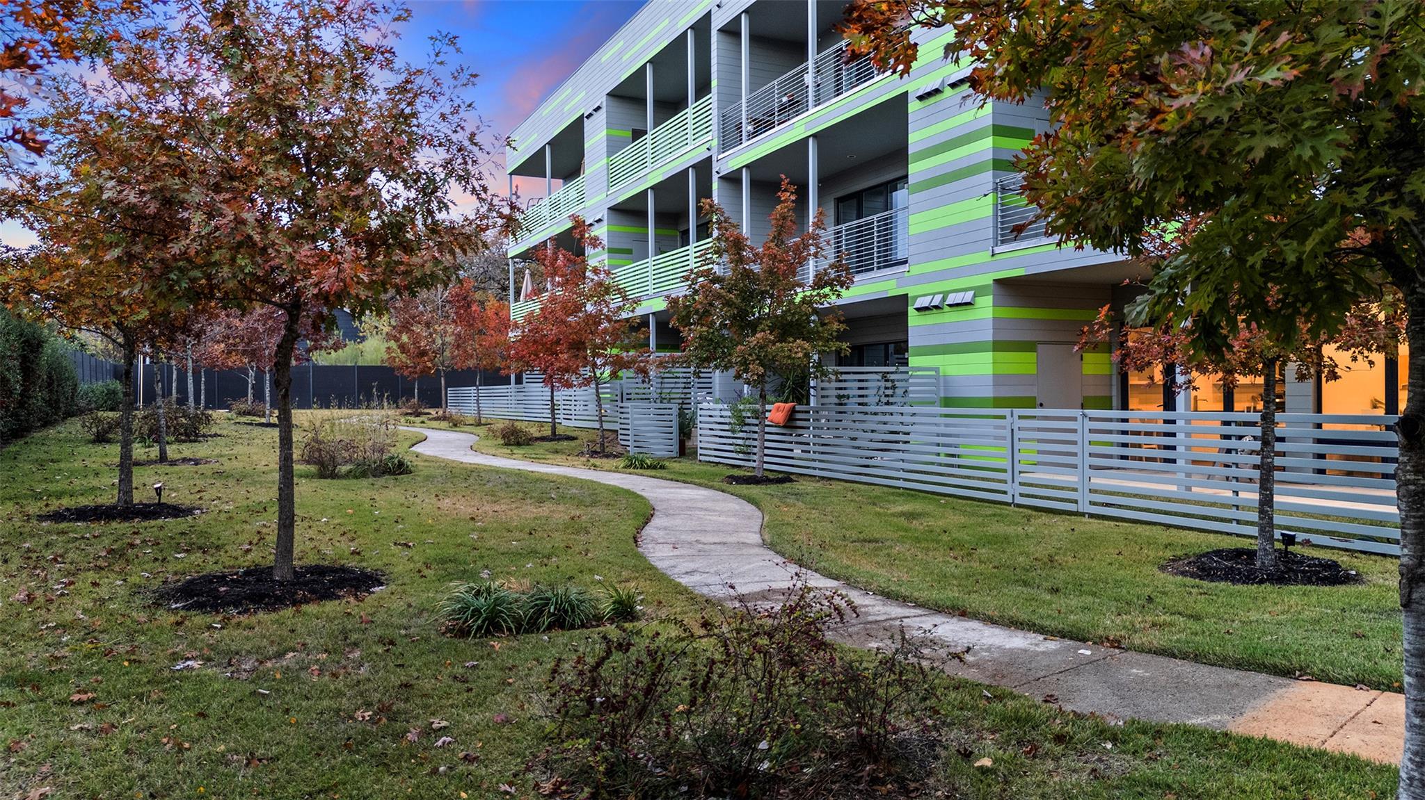 4004 Banister Ln # 309, Austin, TX 78704