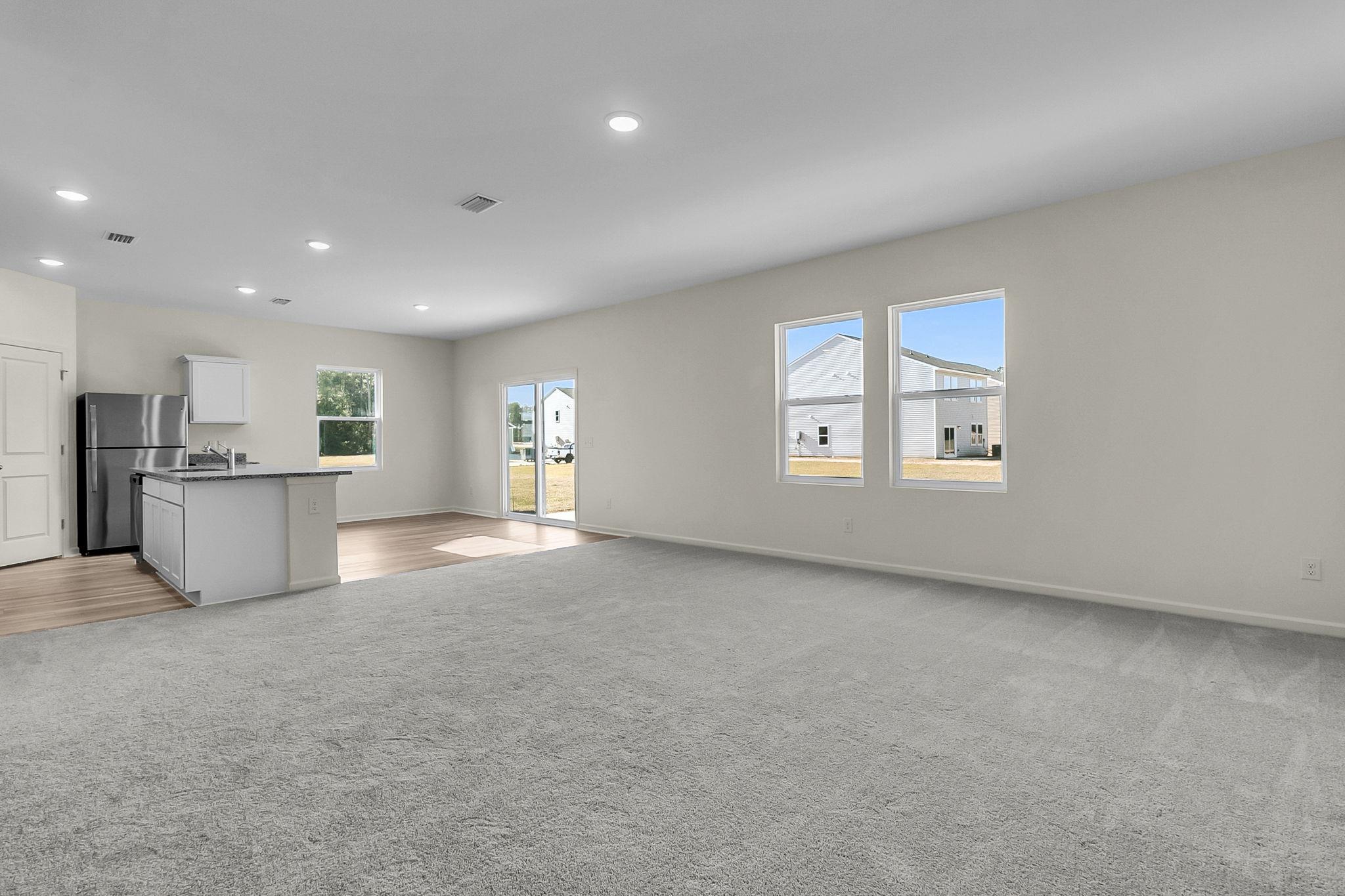 333 Sieders St, Taylor, TX 76574