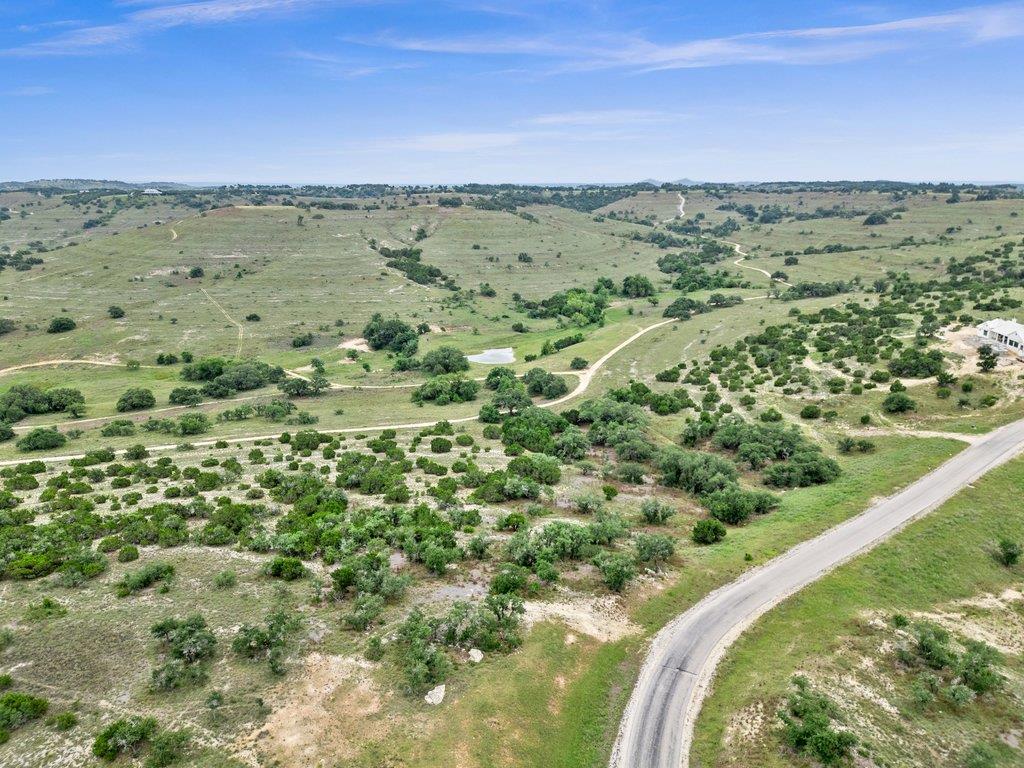 292 N Scenic Hills Ct, Blanco, TX 78606