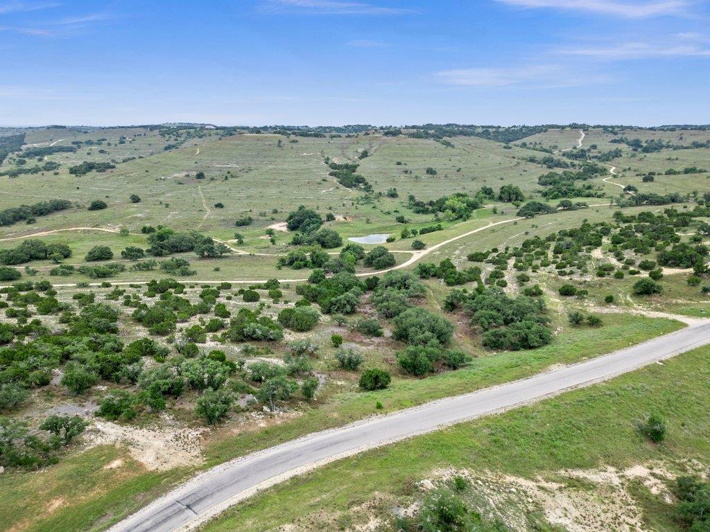 292 N Scenic Hills Ct, Blanco, TX 78606