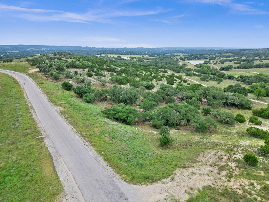 292 N Scenic Hills Ct, Blanco, TX 78606