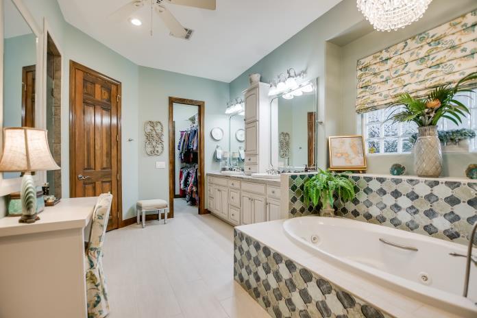 202 Big Sky, Horseshoe Bay, TX 78657