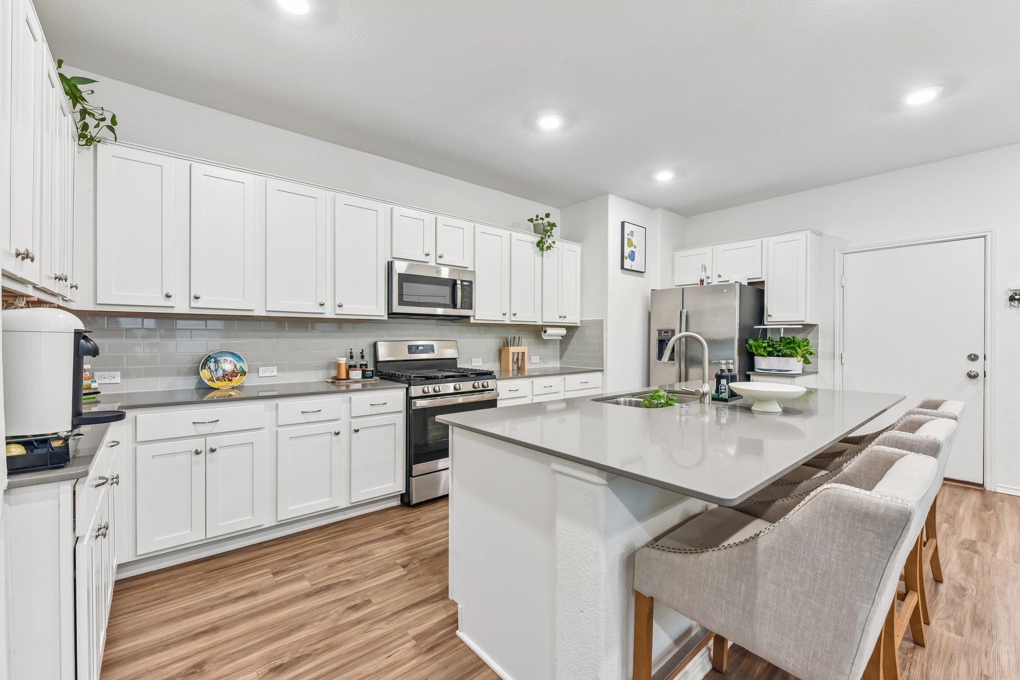 10219 Buster Dr, Austin, TX 78748