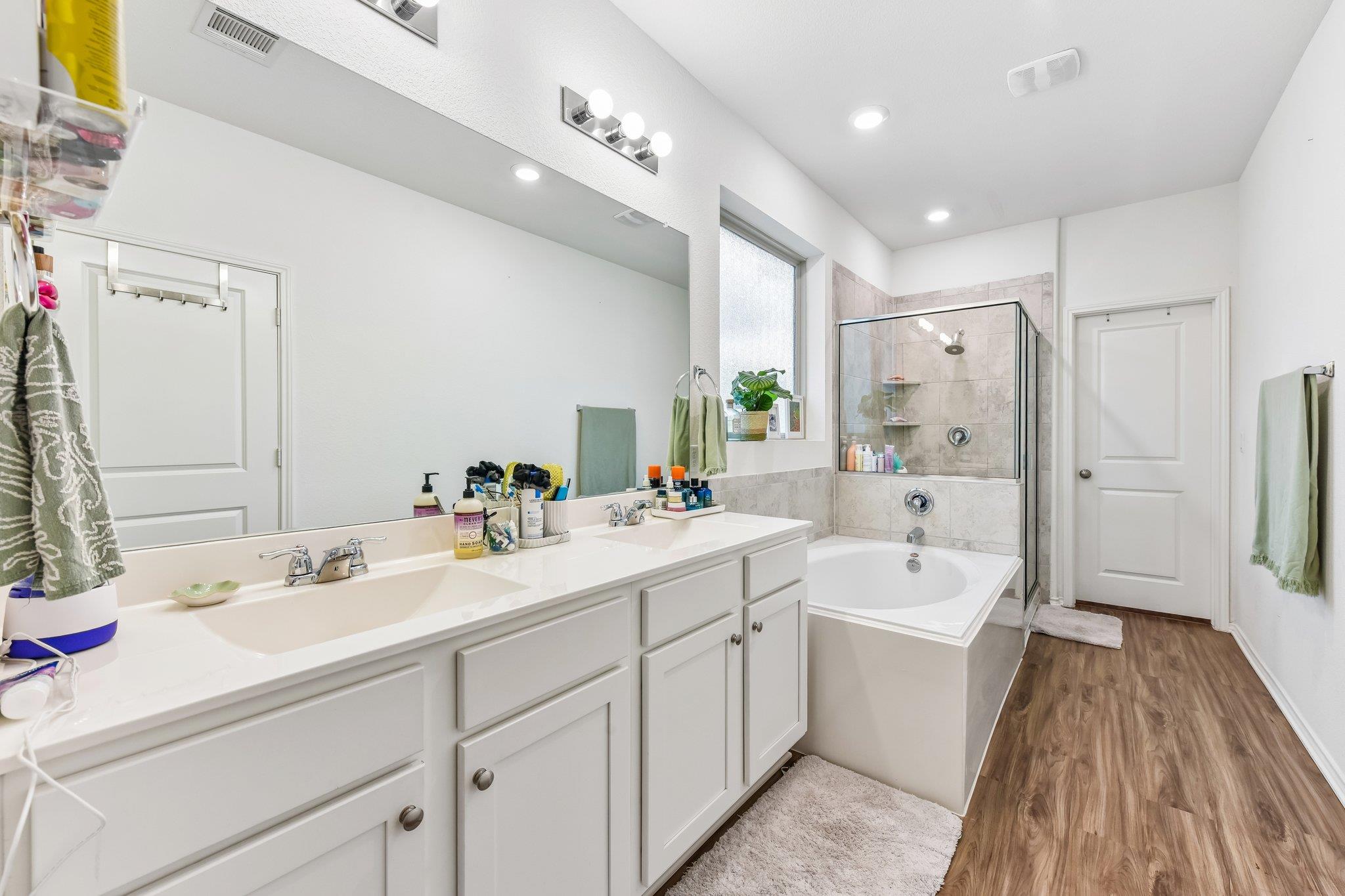10219 Buster Dr, Austin, TX 78748