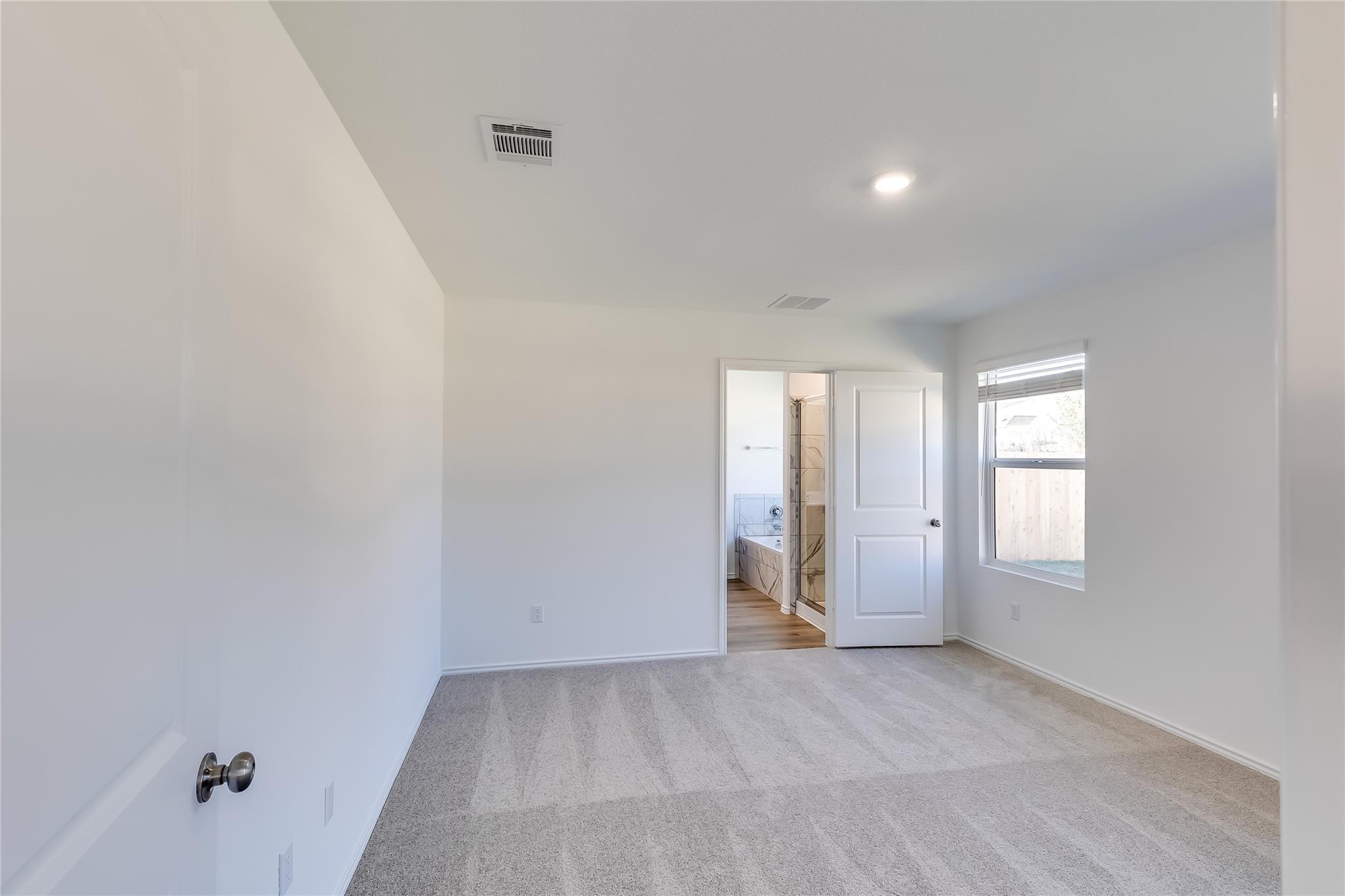 318 Canley Loop, Hutto, TX 78634