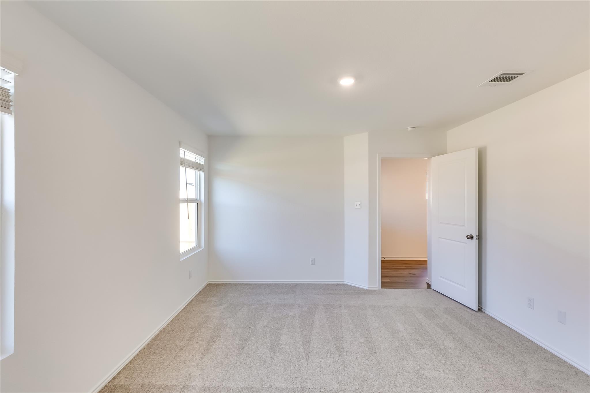 318 Canley Loop, Hutto, TX 78634