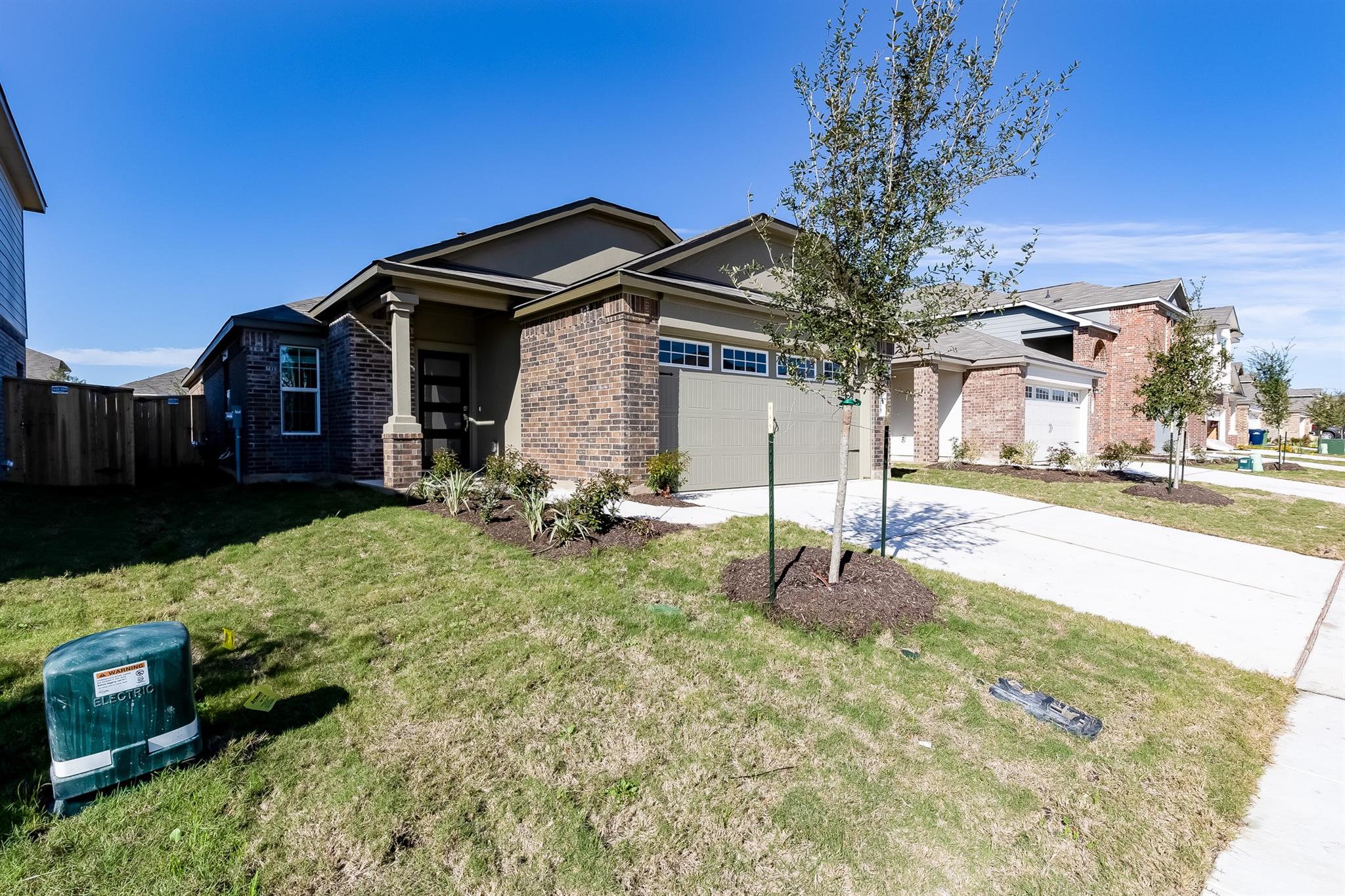 318 Canley Loop, Hutto, TX 78634