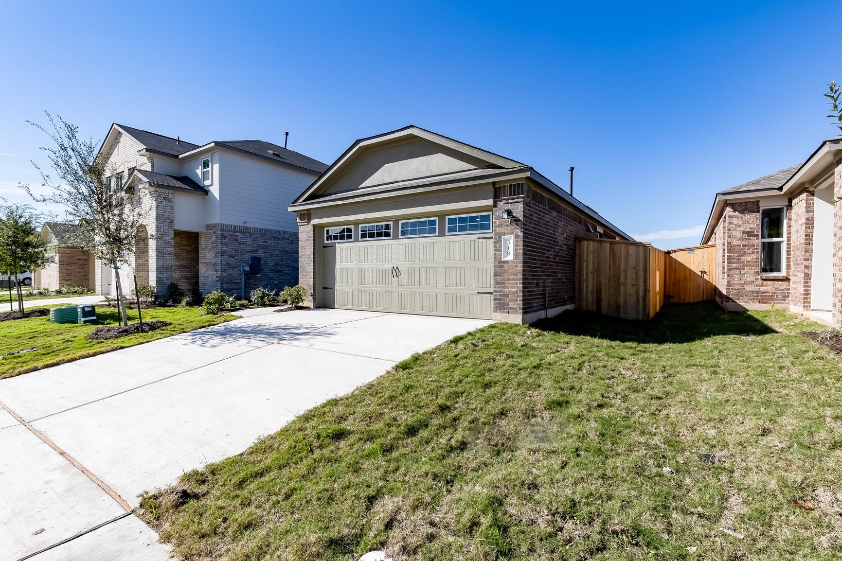 318 Canley Loop, Hutto, TX 78634