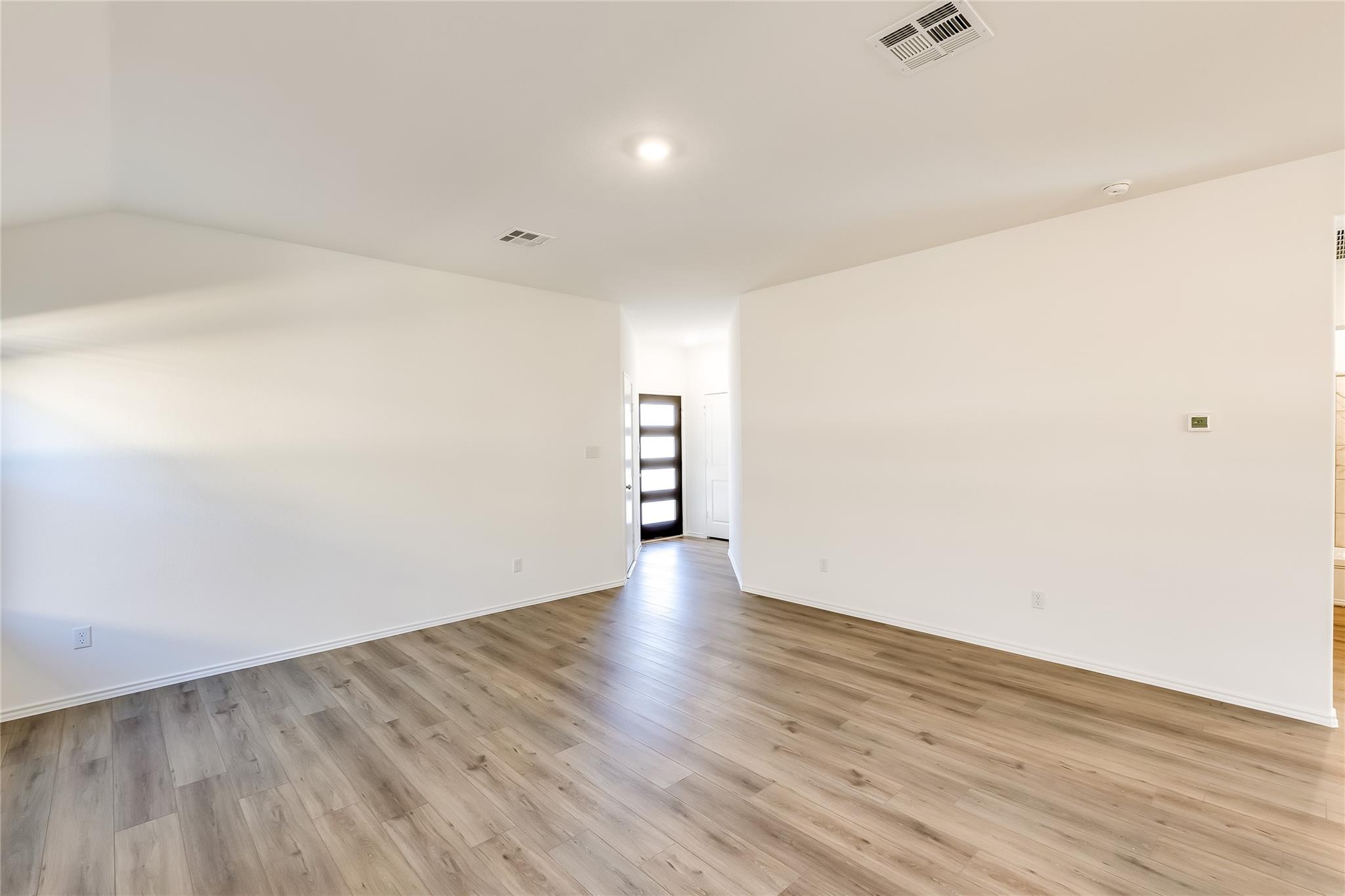 318 Canley Loop, Hutto, TX 78634