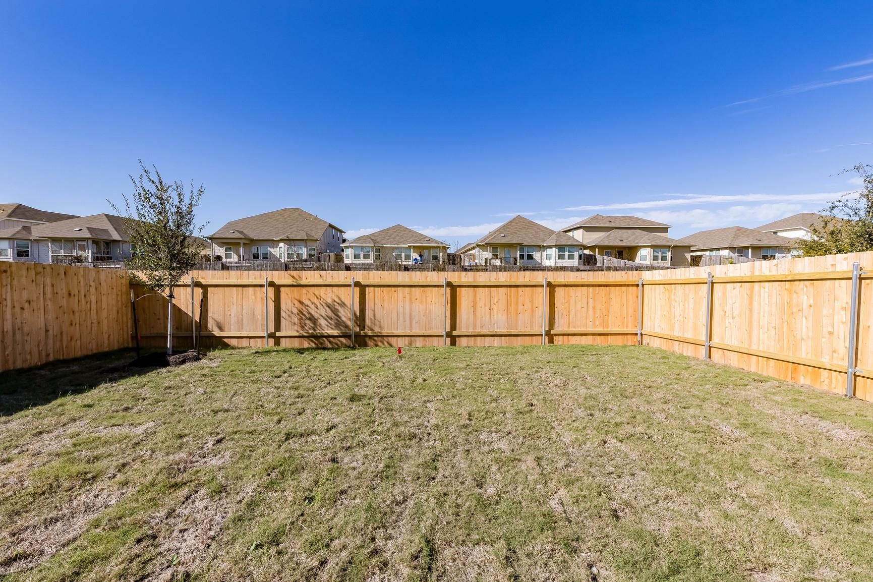 318 Canley Loop, Hutto, TX 78634