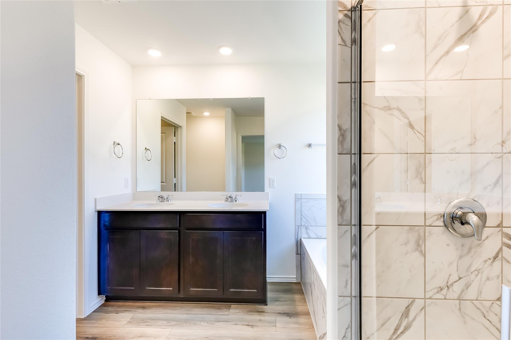 318 Canley Loop, Hutto, TX 78634