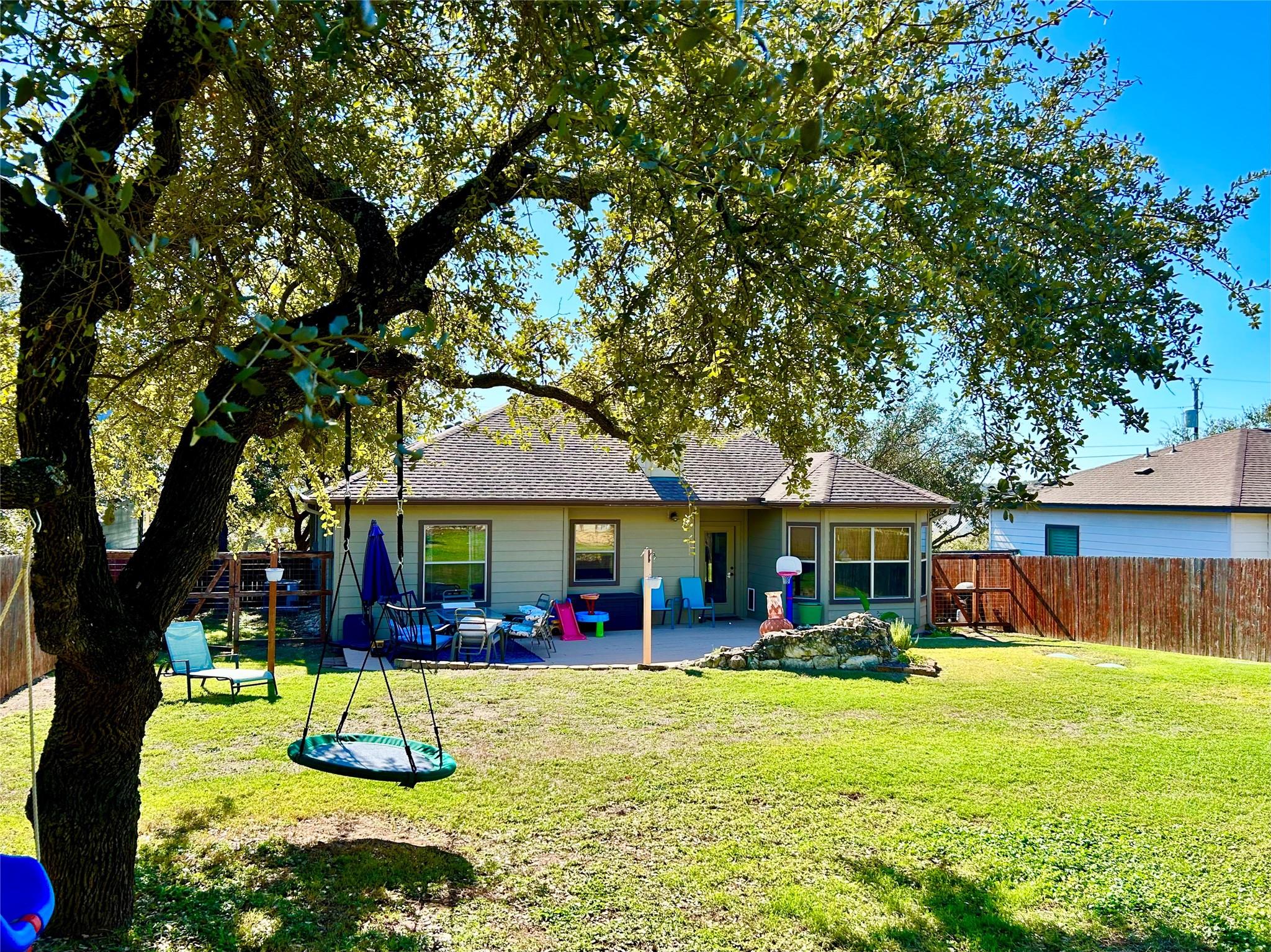 10039 Janet Loop, Dripping Springs, TX 78620
