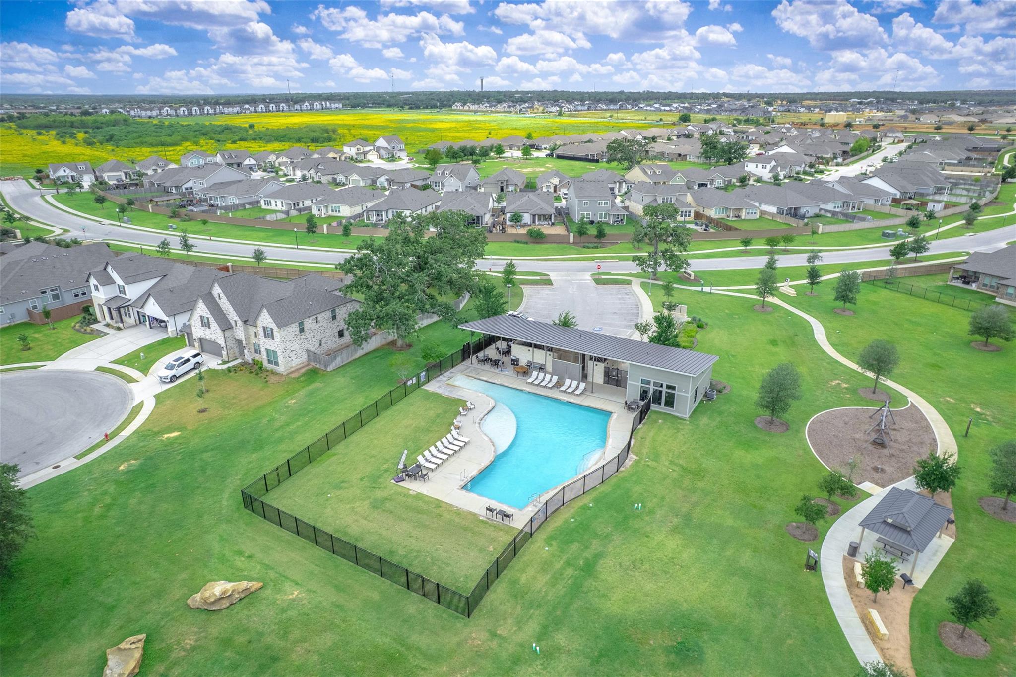 107 Freeman Day Dr, Bastrop, TX 78602