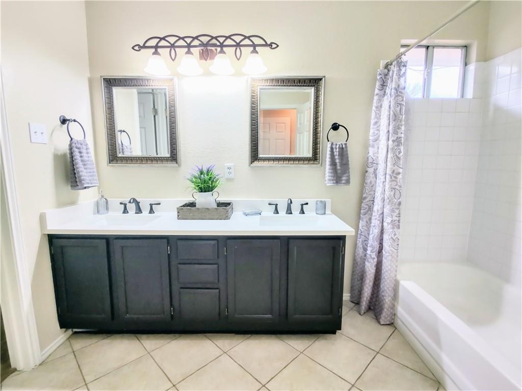 1009 Horseman Cv, Round Rock, TX 78665