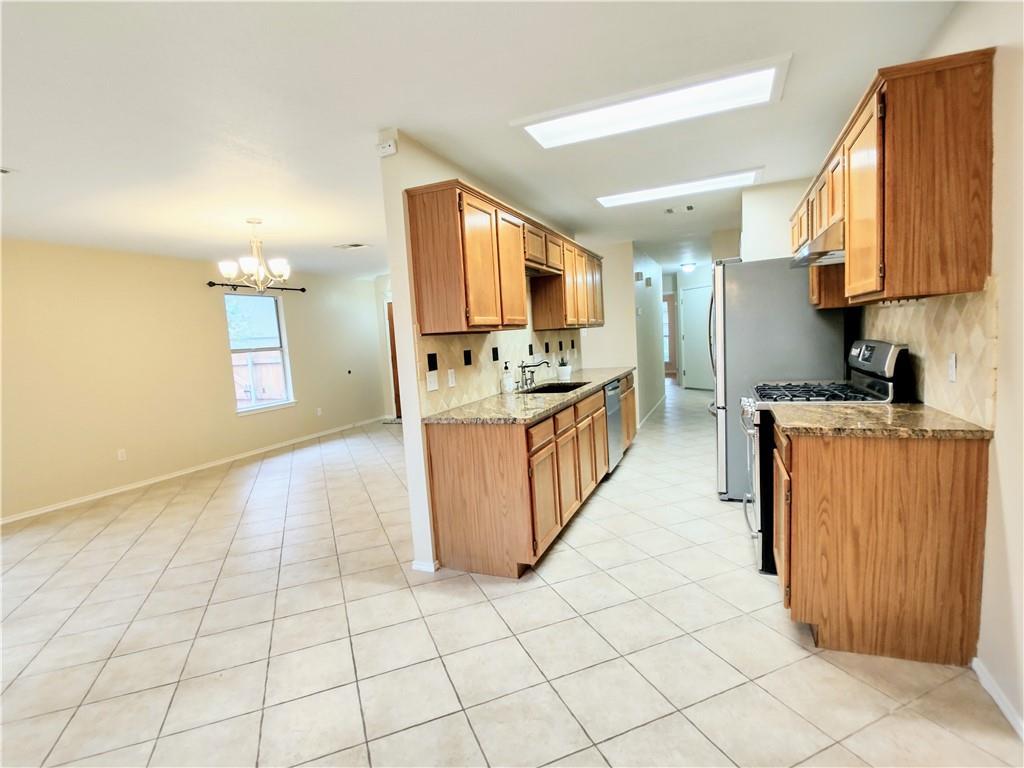 1009 Horseman Cv, Round Rock, TX 78665