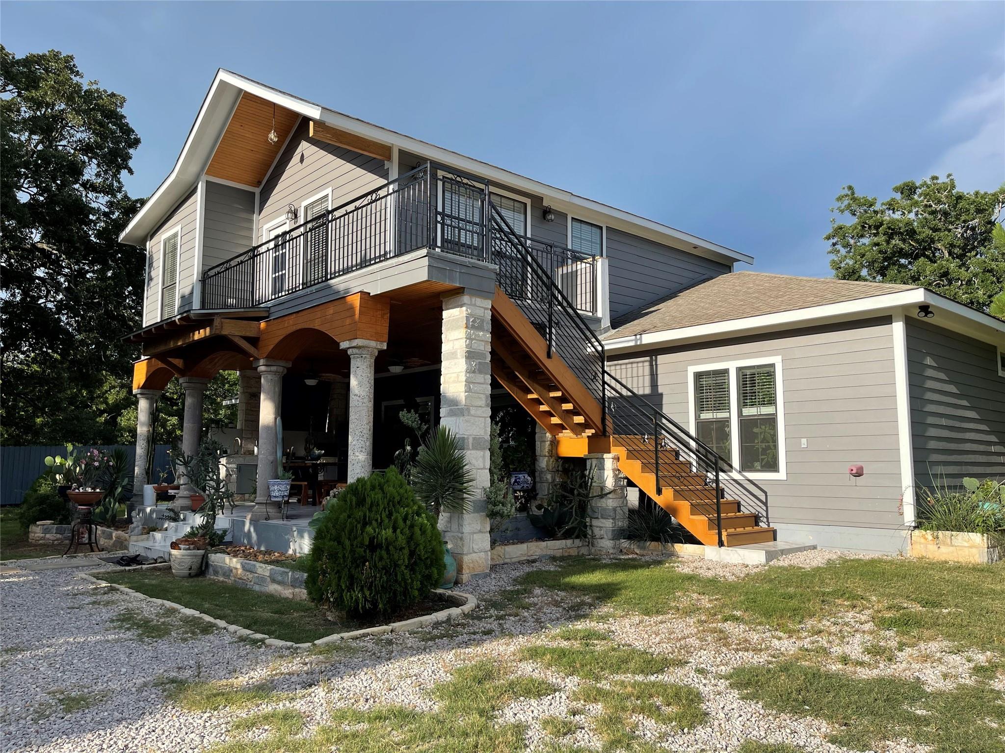 376 Alta Vista Dr # B, Bastrop, TX 78602
