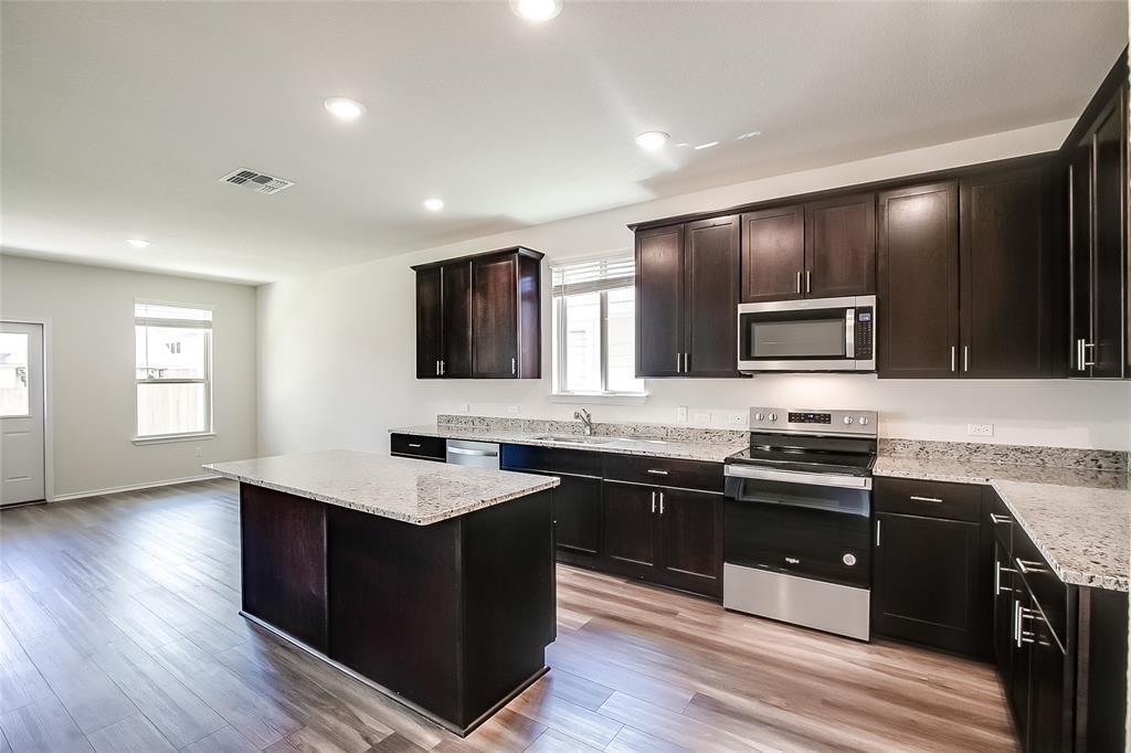 31 Pacific Loon St, Leander, TX 78641