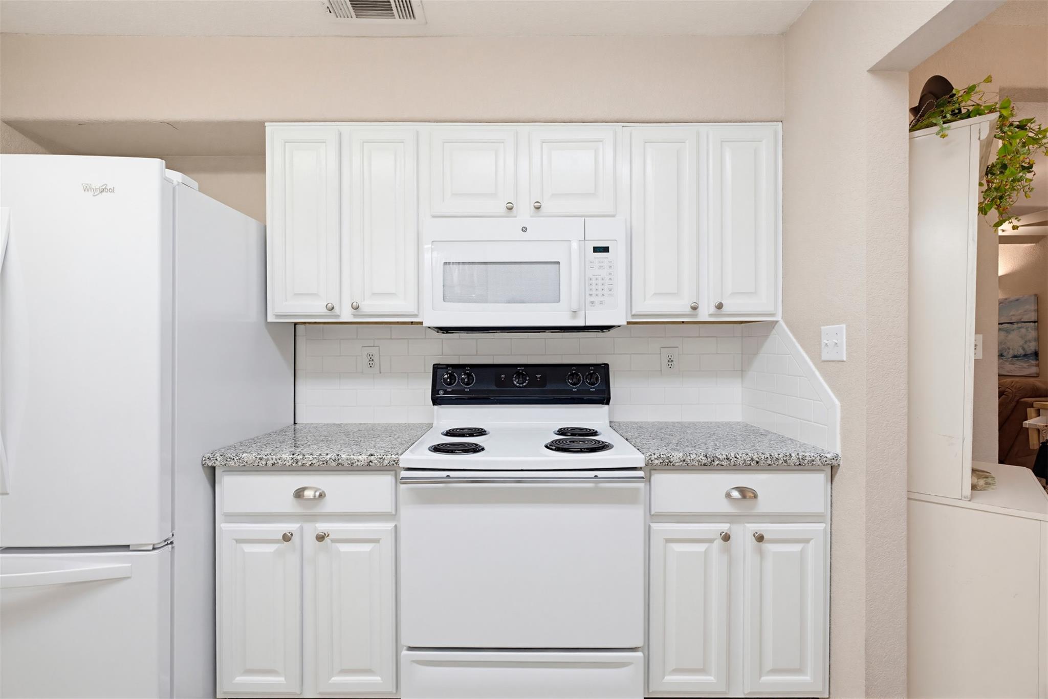 3062 S Hwy 77, Rockdale, TX 76567