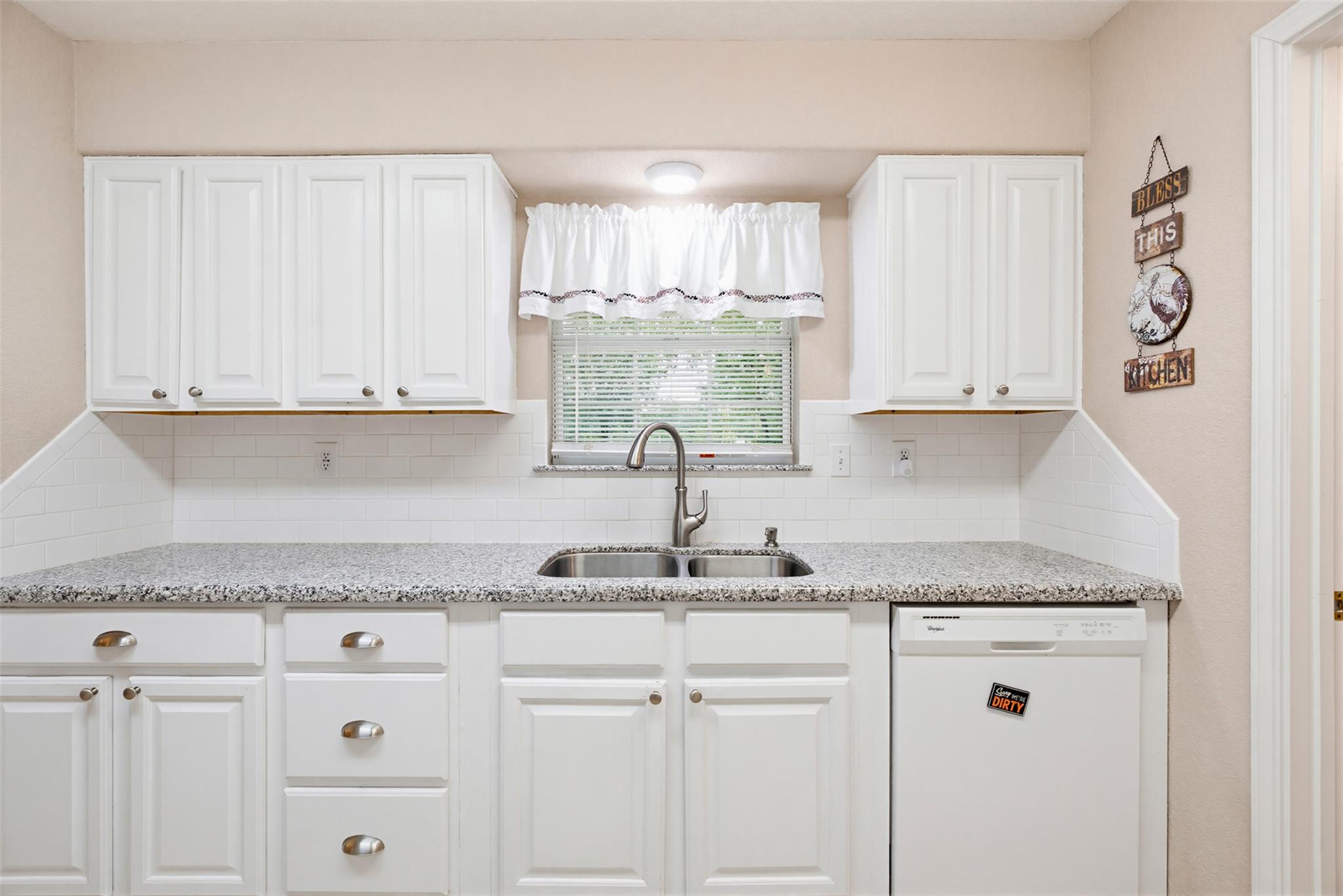 3062 S Hwy 77, Rockdale, TX 76567