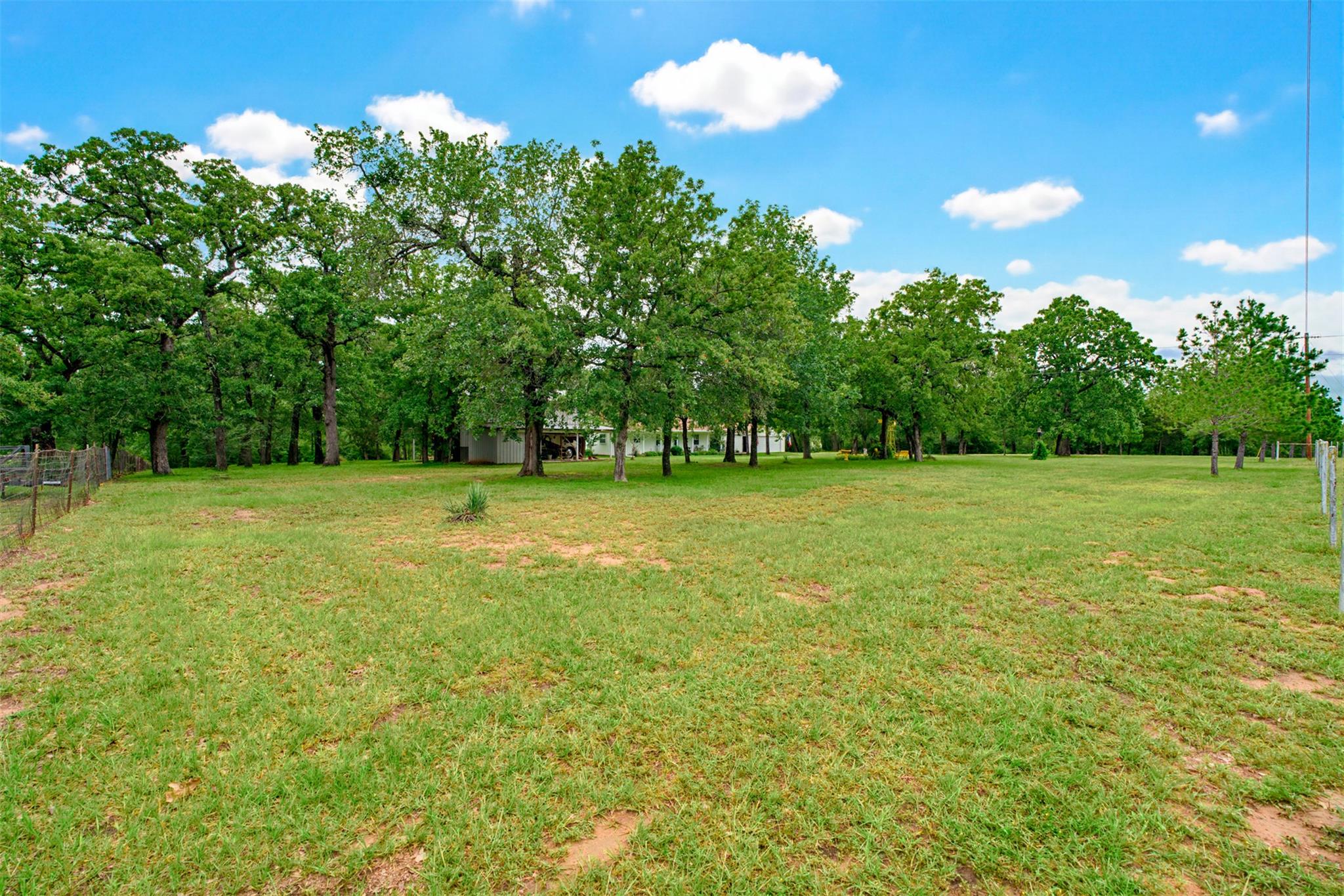 3062 S Hwy 77, Rockdale, TX 76567