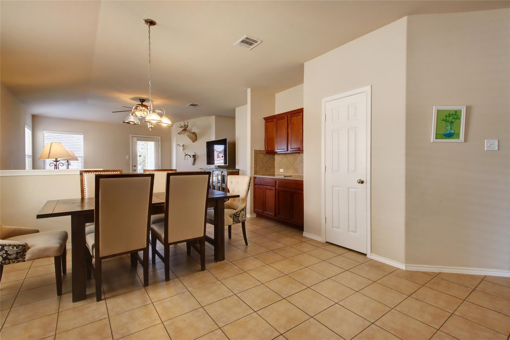 2731 Herrington Cv, Round Rock, TX 78665