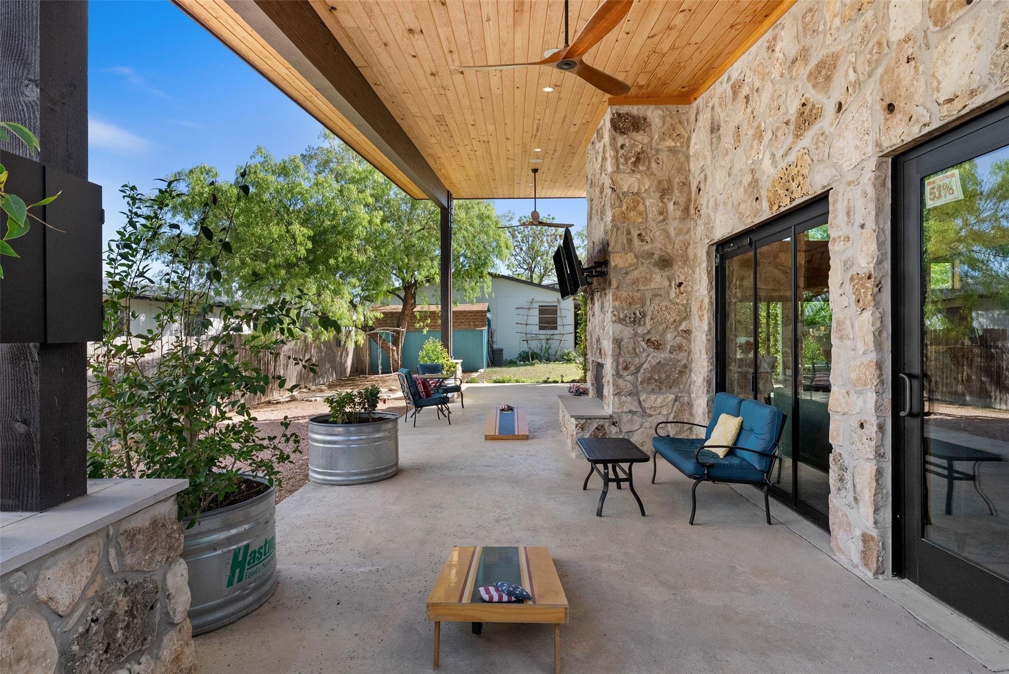 110 Oak Dr, Wimberley, TX 78676
