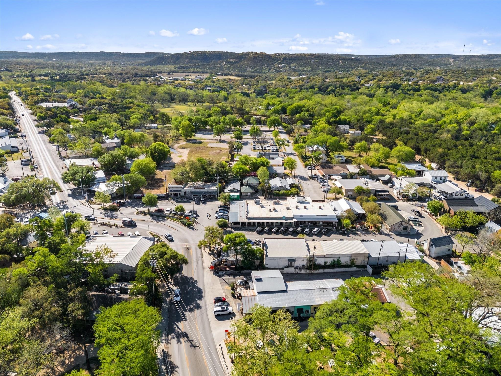 110 Oak Dr, Wimberley, TX 78676