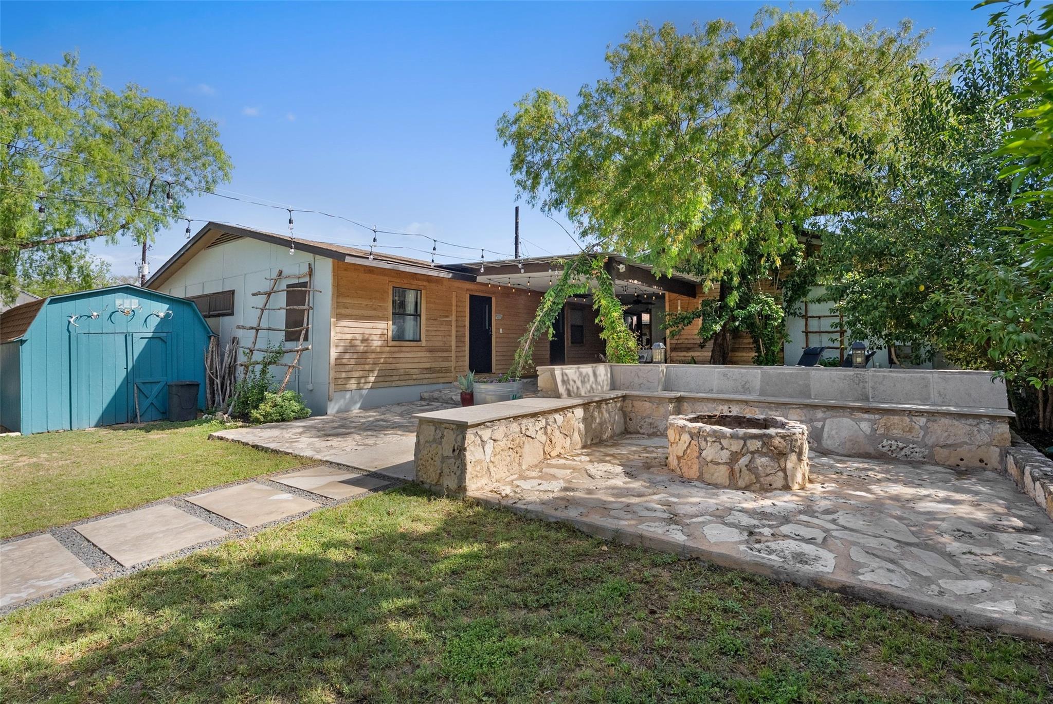 110 Oak Dr, Wimberley, TX 78676