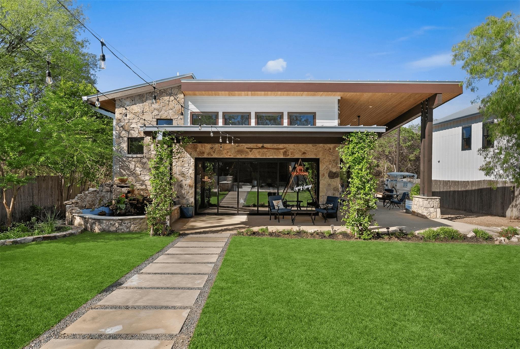110 Oak Dr, Wimberley, TX 78676