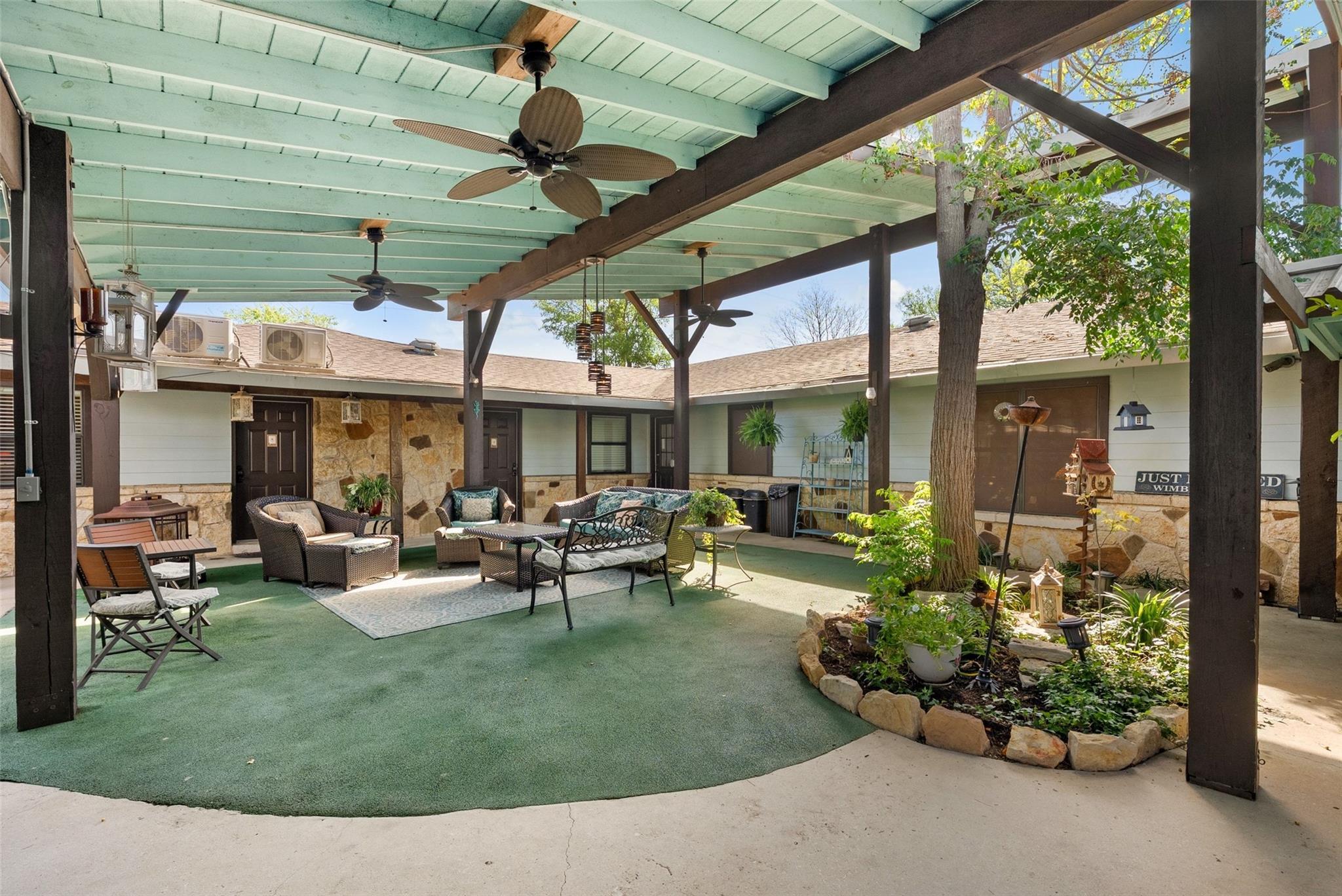 110 Oak Dr, Wimberley, TX 78676