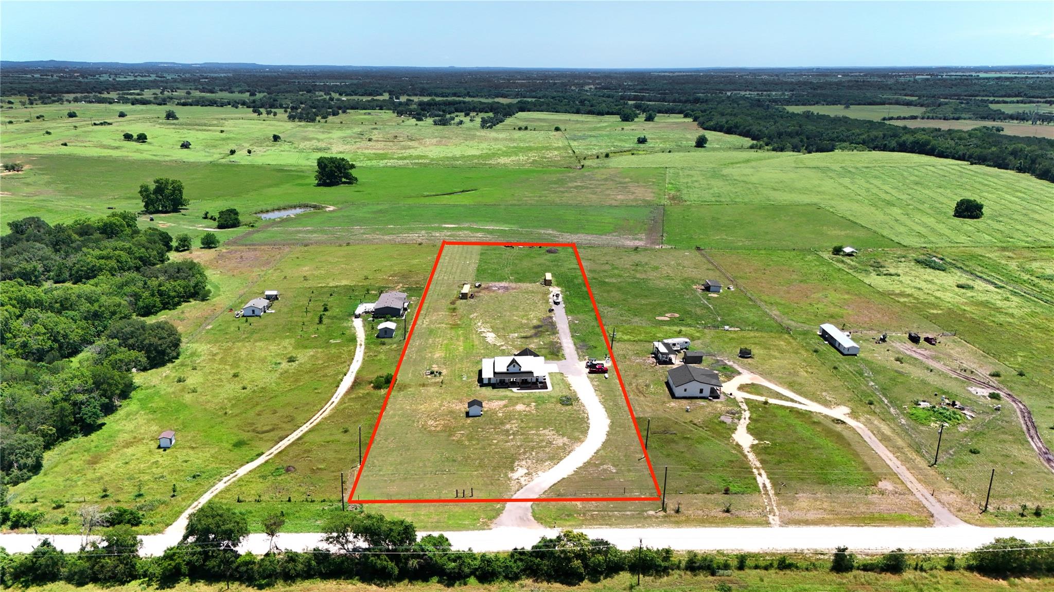 2889 Old McMahan Rd, Lockhart, TX 78644