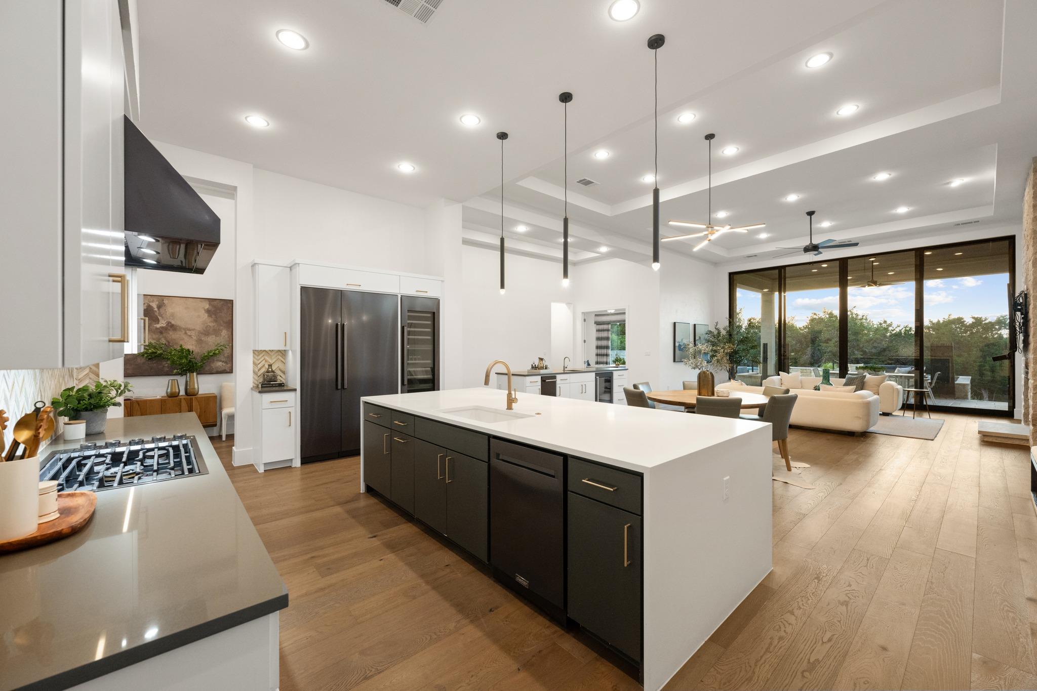 8312 Carranzo Dr, Austin, TX 78735