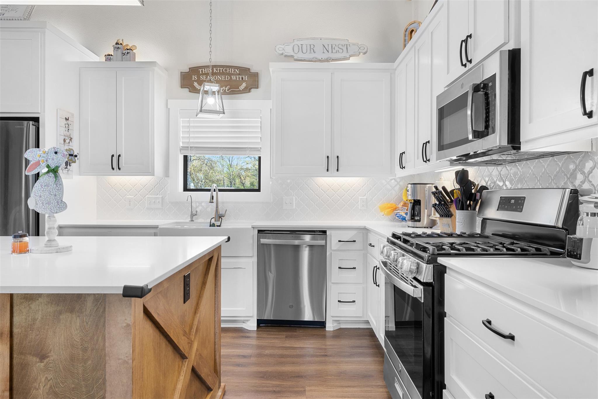 4500 Gibbs Ln, Caldwell, TX 77836