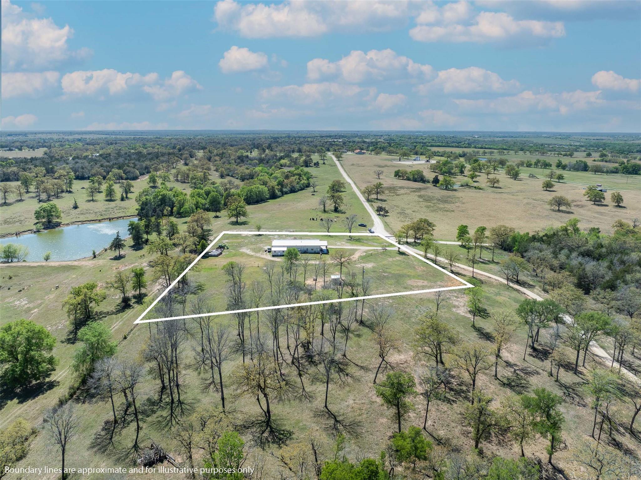 4500 Gibbs Ln, Caldwell, TX 77836