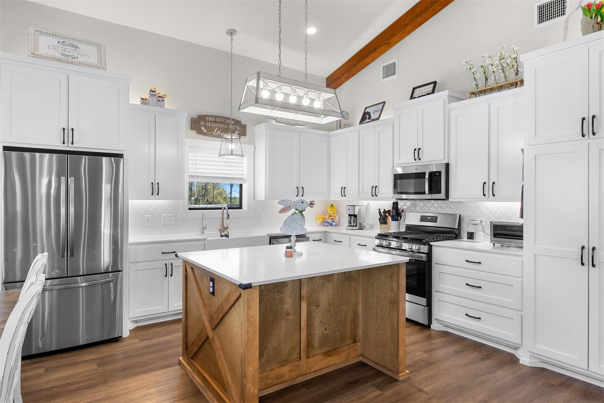 4500 Gibbs Ln, Caldwell, TX 77836