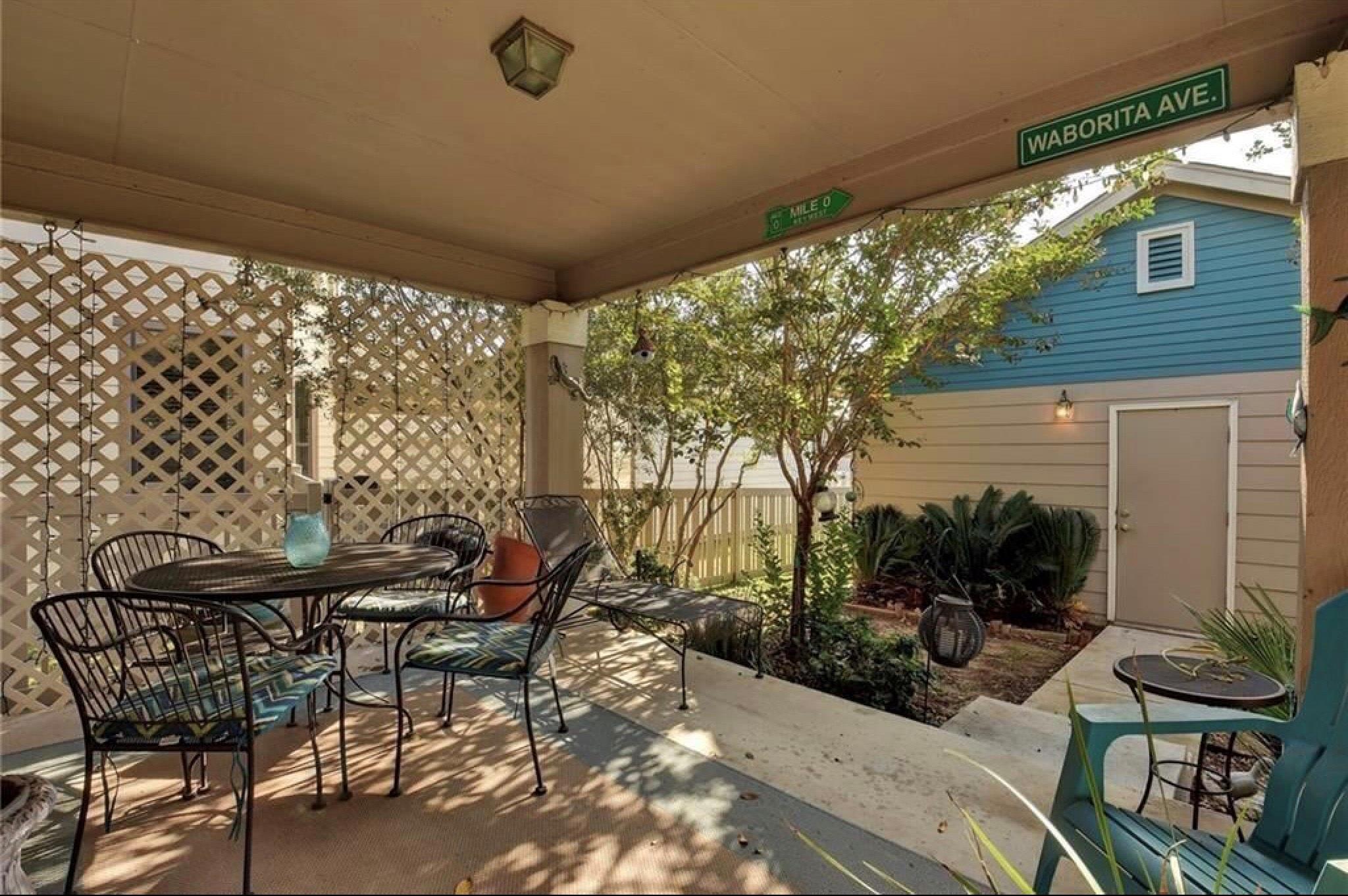 1054 Dorn, Kyle, TX 78640