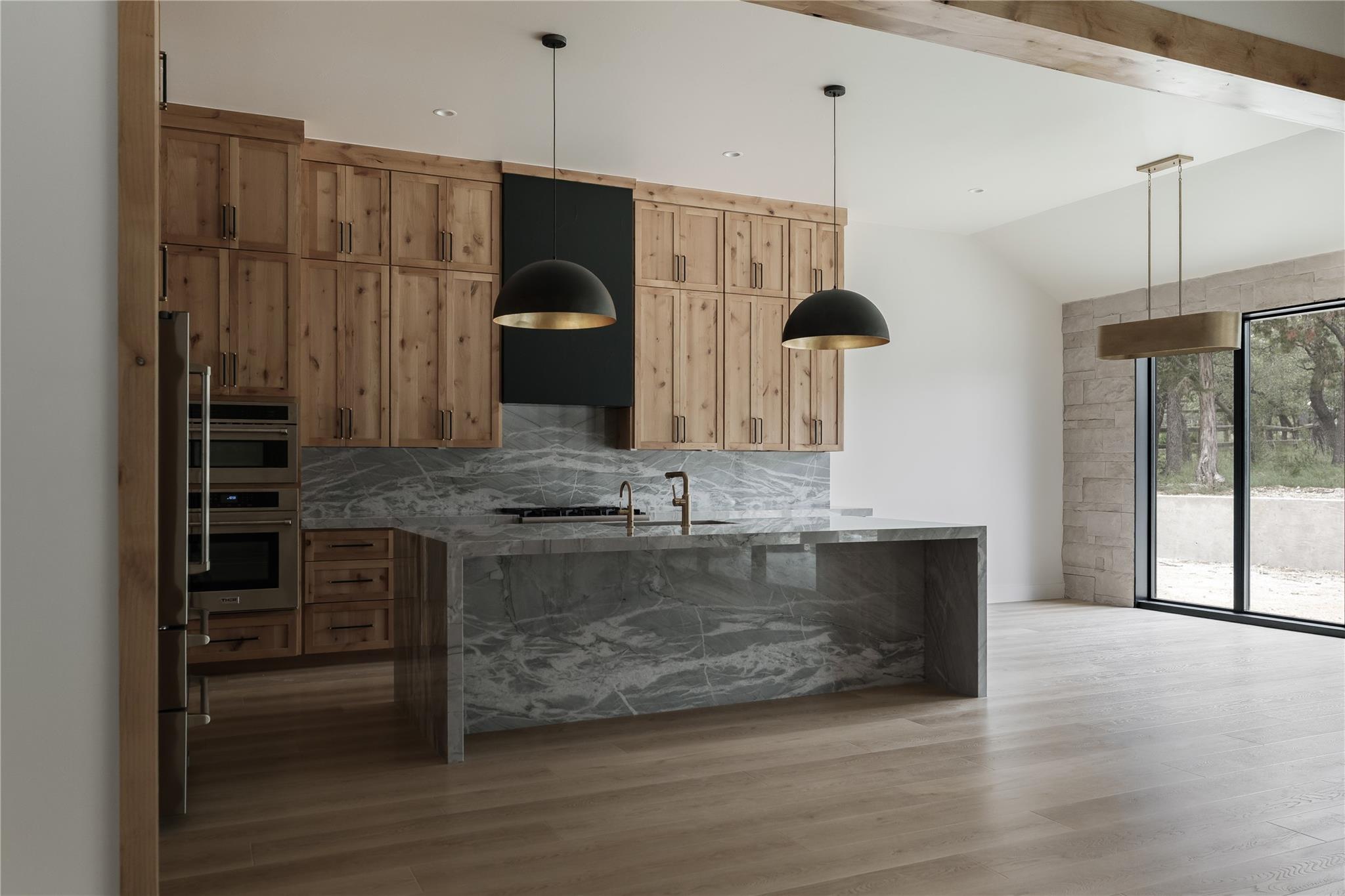 111 High Plains Dr, Dripping Springs, TX 78620