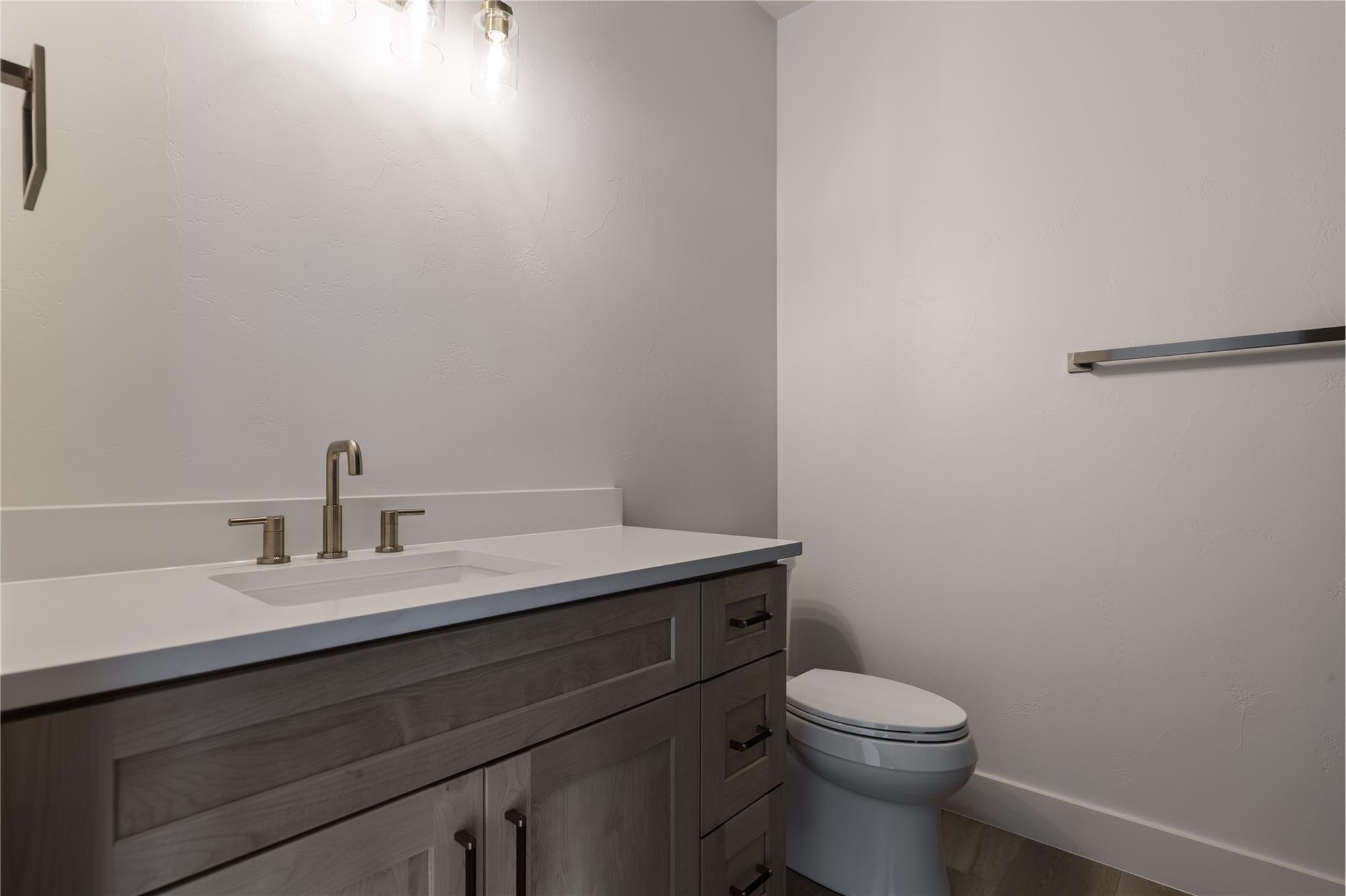 111 High Plains Dr, Dripping Springs, TX 78620