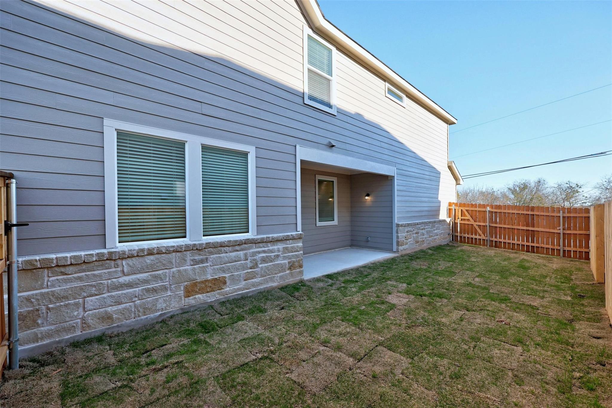 2301 Wallin Bradley Dr, Round Rock, TX 78665