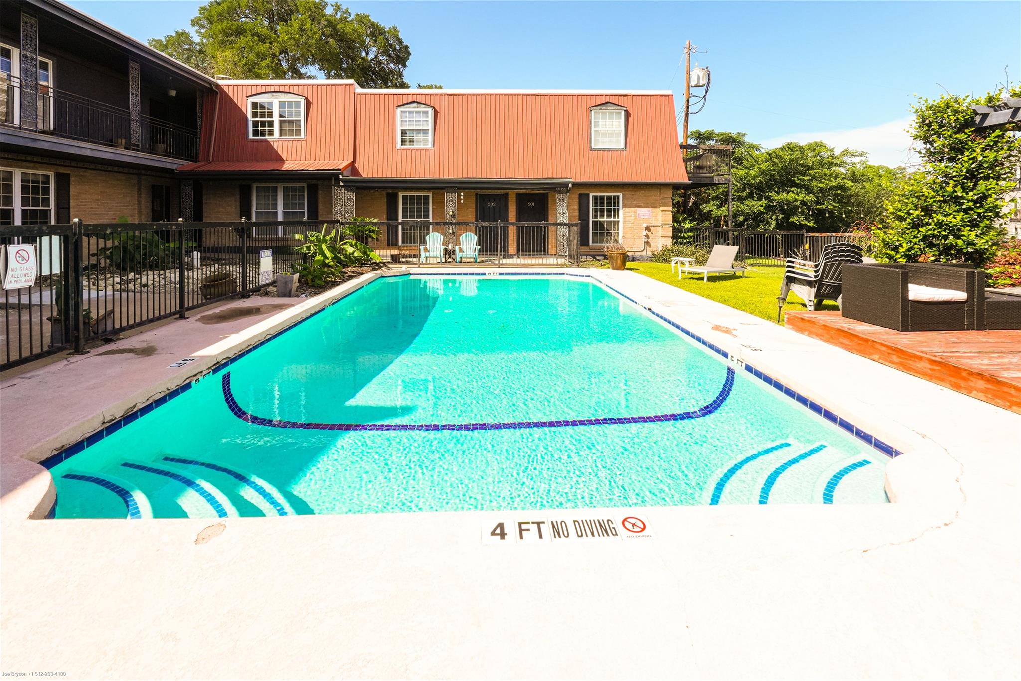 900 S Lamar Blvd # 207, Austin, TX 78704